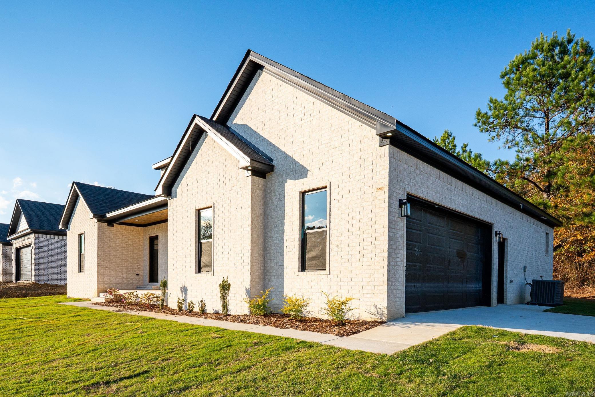 1 Ridge View Street Vilonia, AR 72173