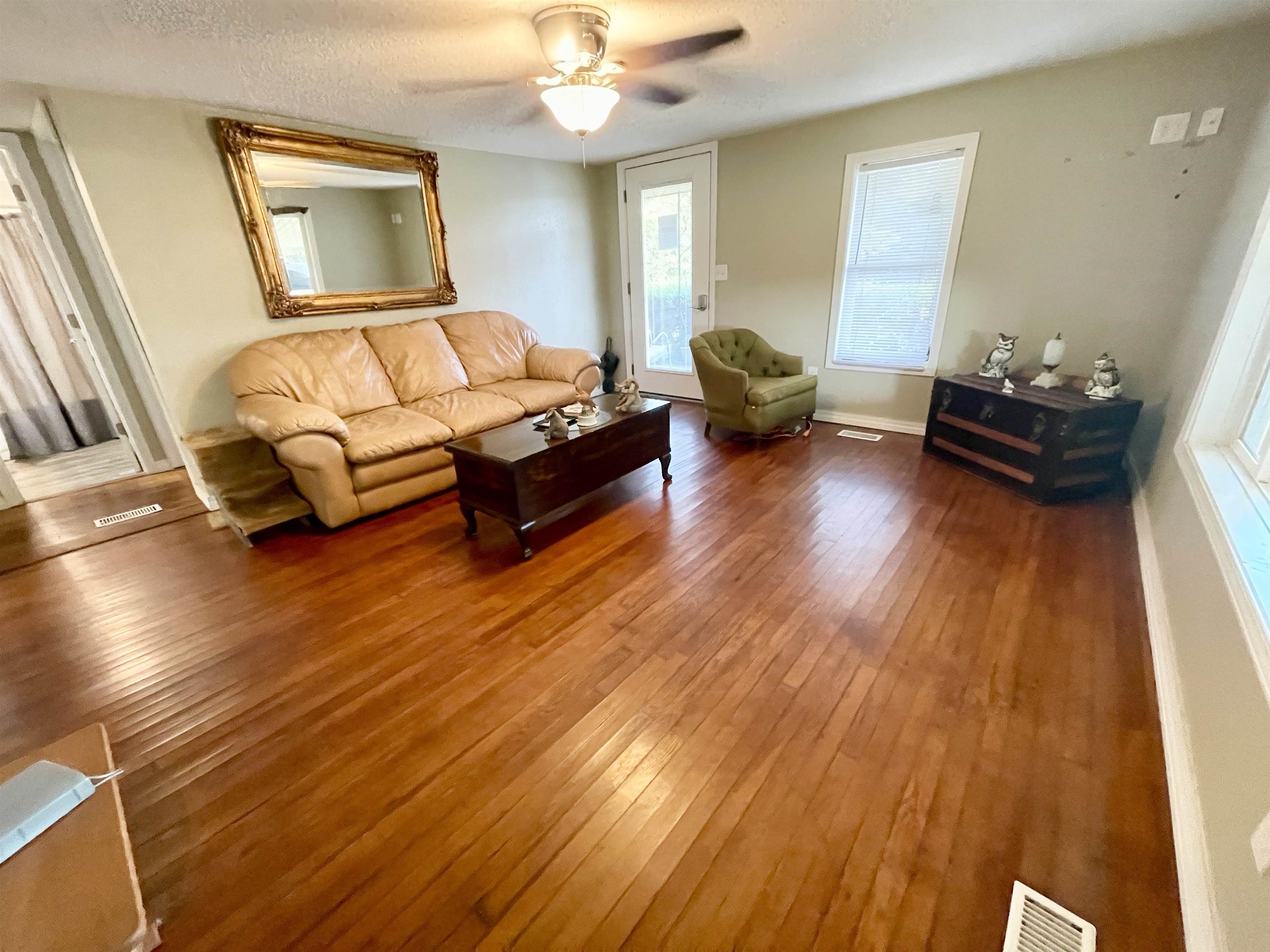 2511 Heart  Glencoe, AR