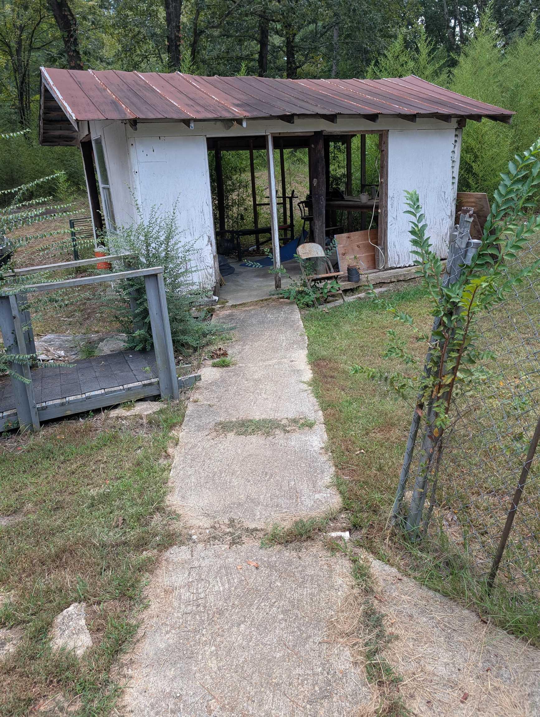 5397 Hwy 24  Chidester, AR