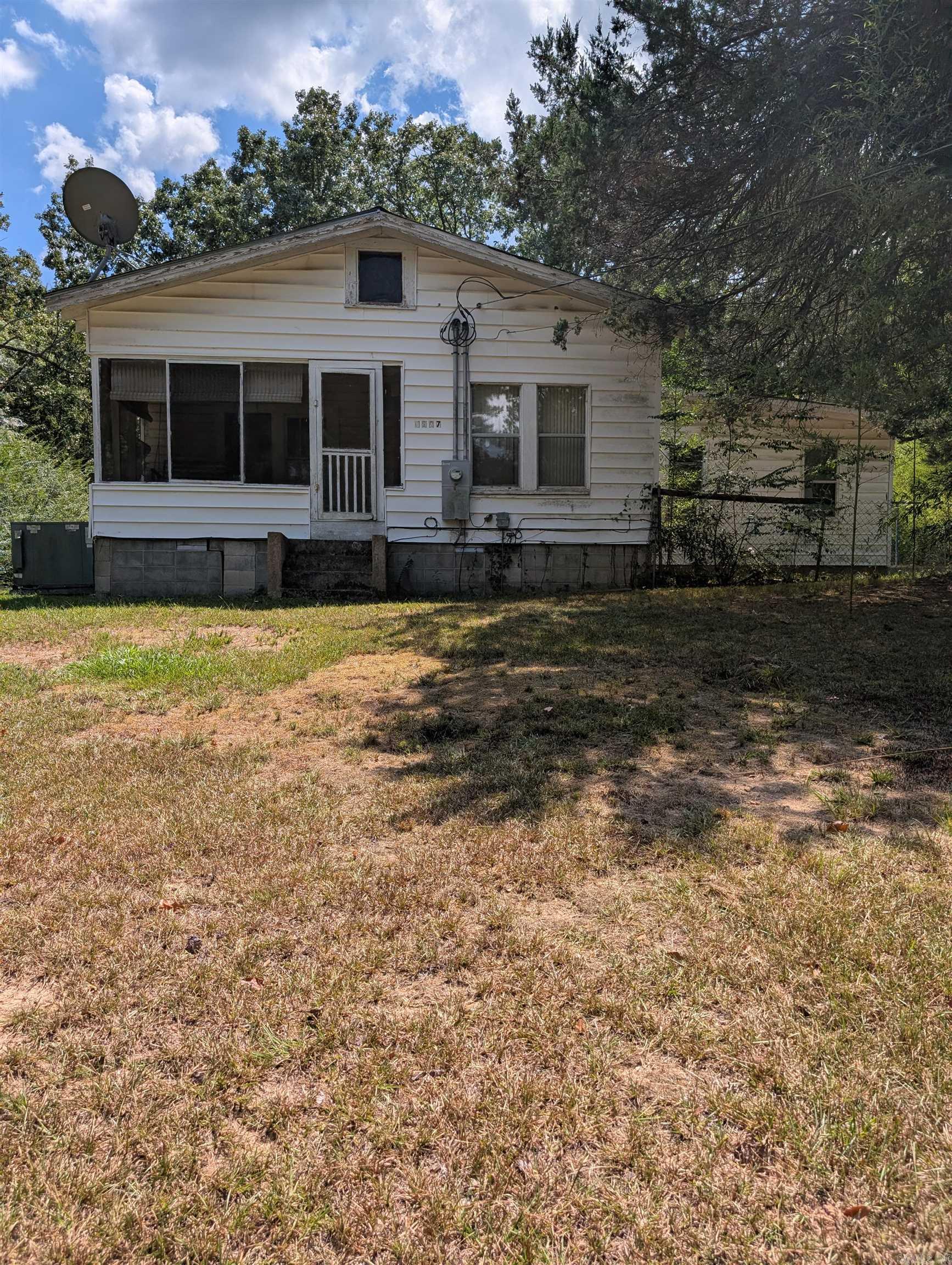5397 Hwy 24  Chidester, AR