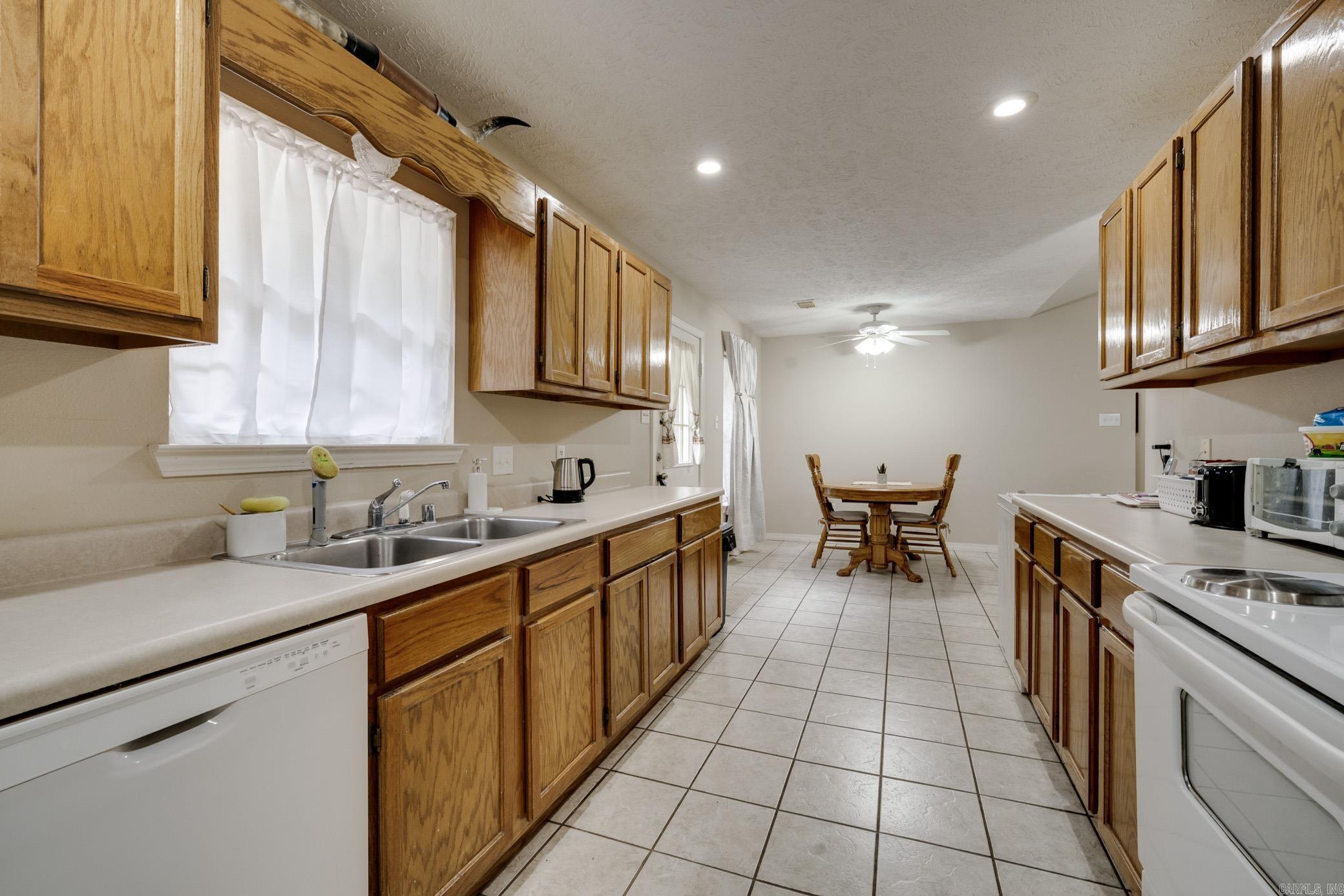 21 Linda Lane West Vilonia, AR 72173