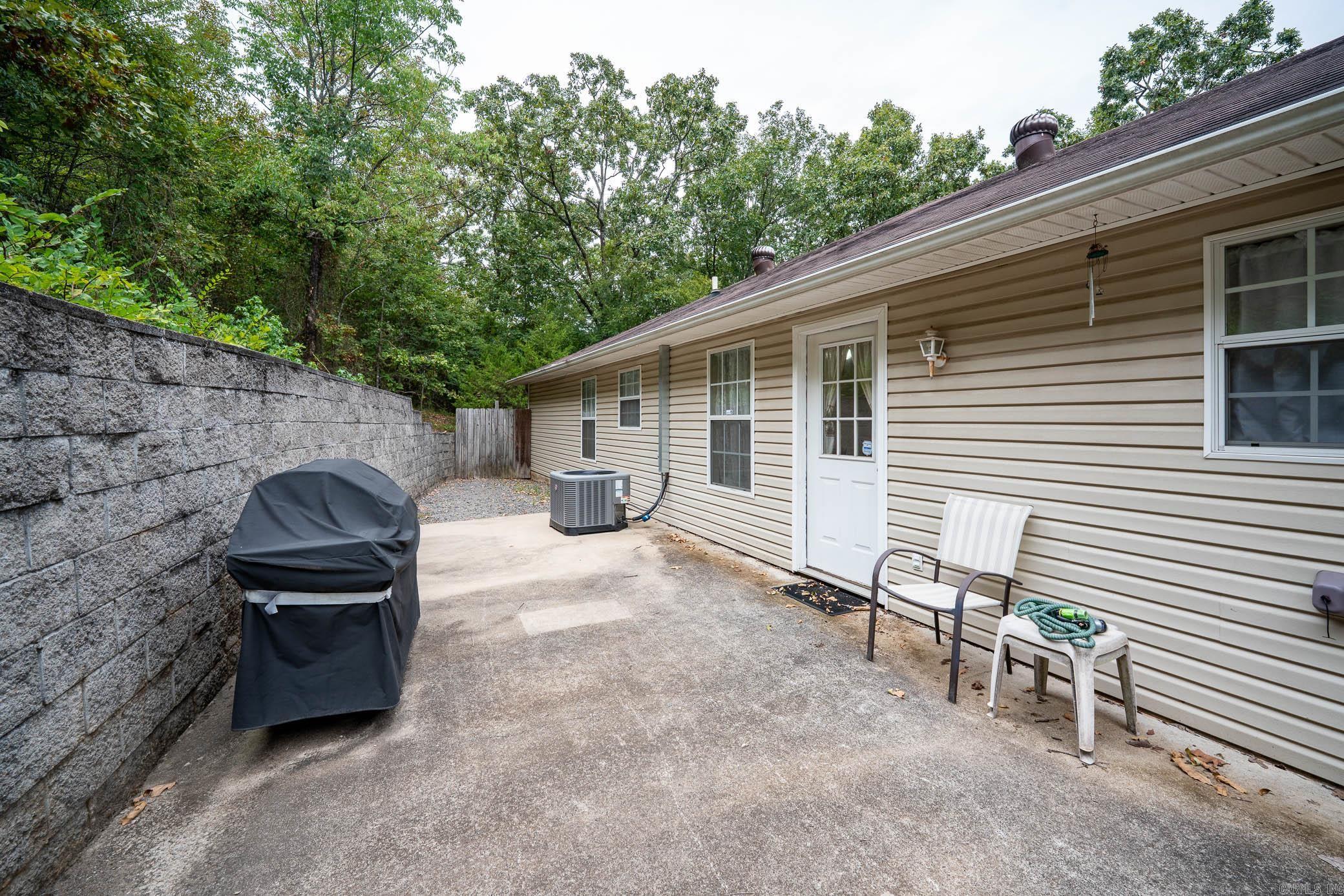 21 Linda Lane West Vilonia, AR 72173