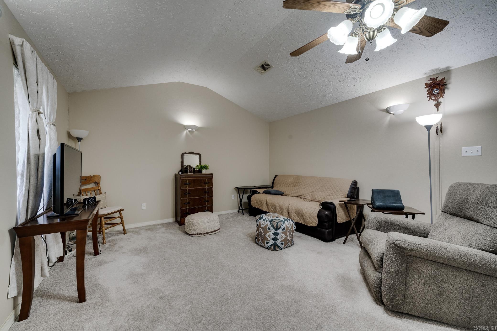 21 Linda Lane West Vilonia, AR 72173