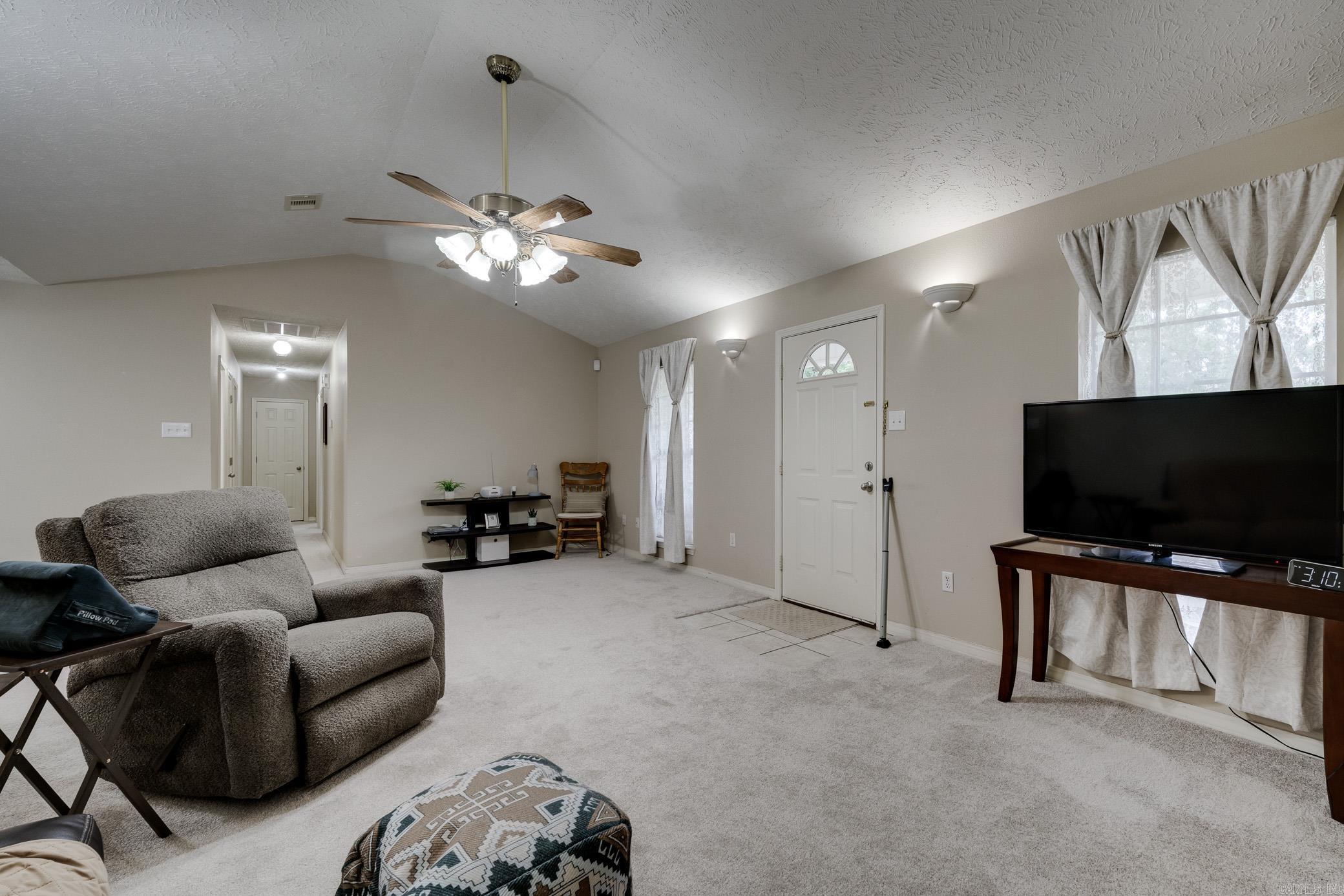 21 Linda Lane West Vilonia, AR 72173