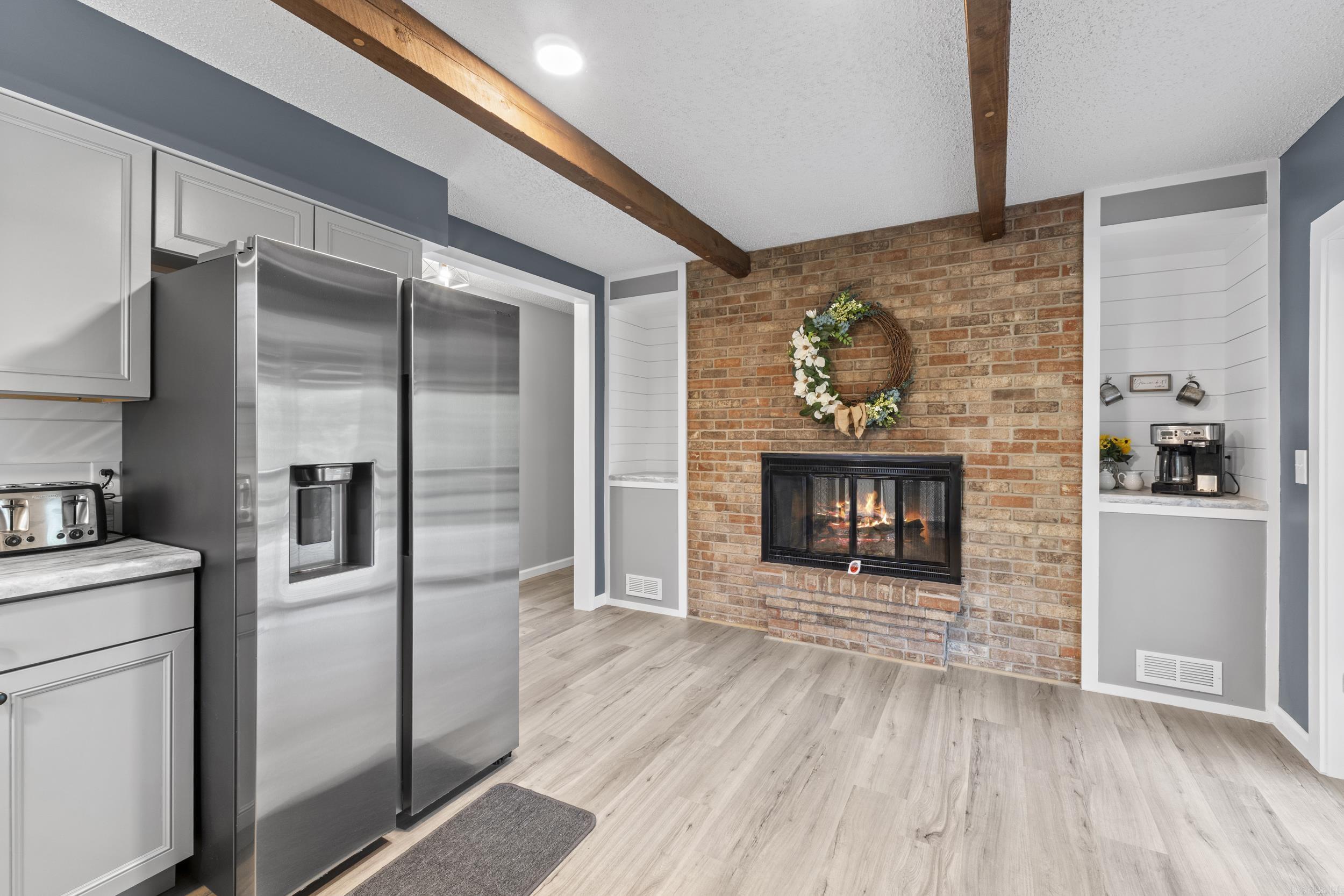 2404 Russell  Mountain Home, AR