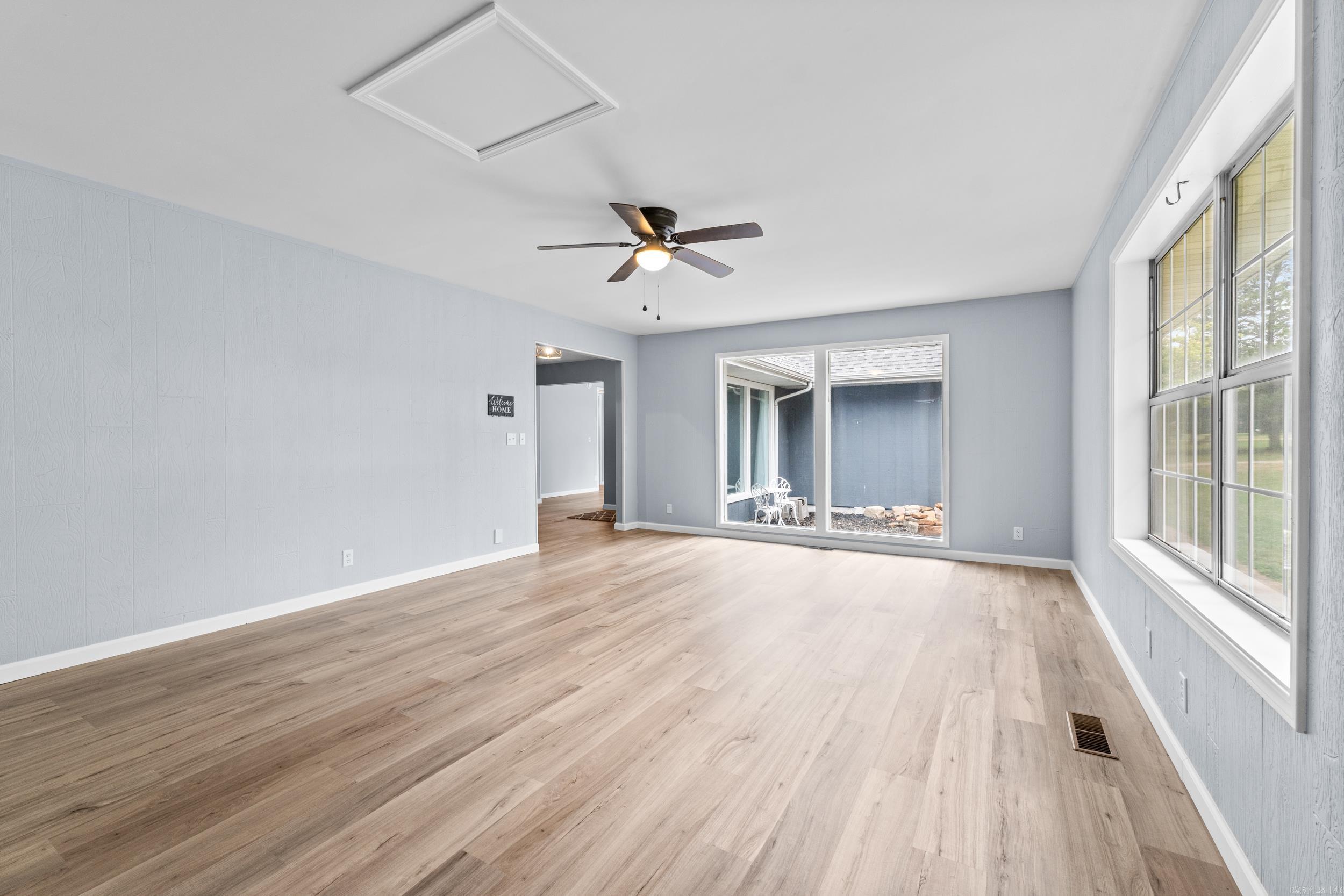 2404 Russell  Mountain Home, AR