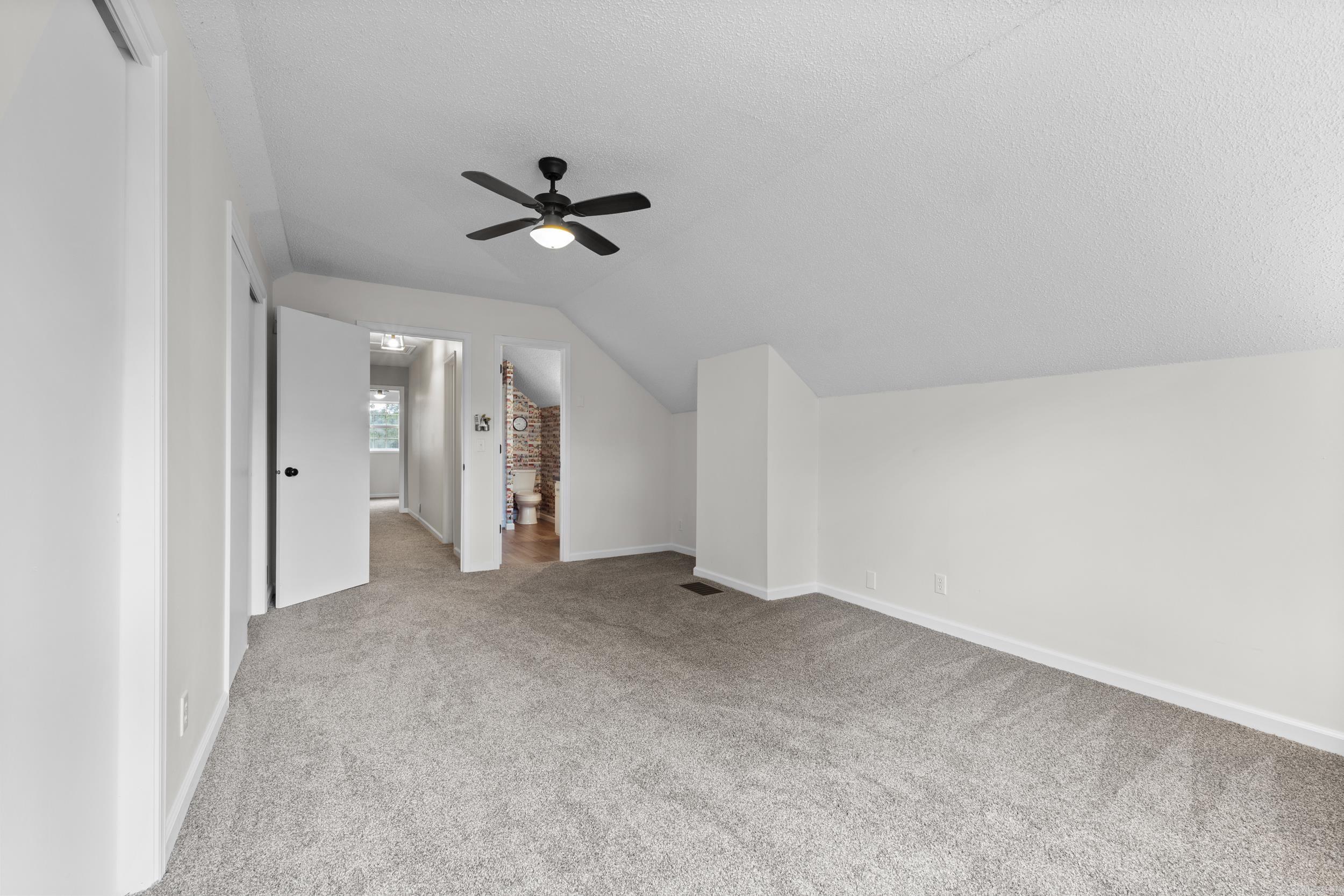 2404 Russell  Mountain Home, AR