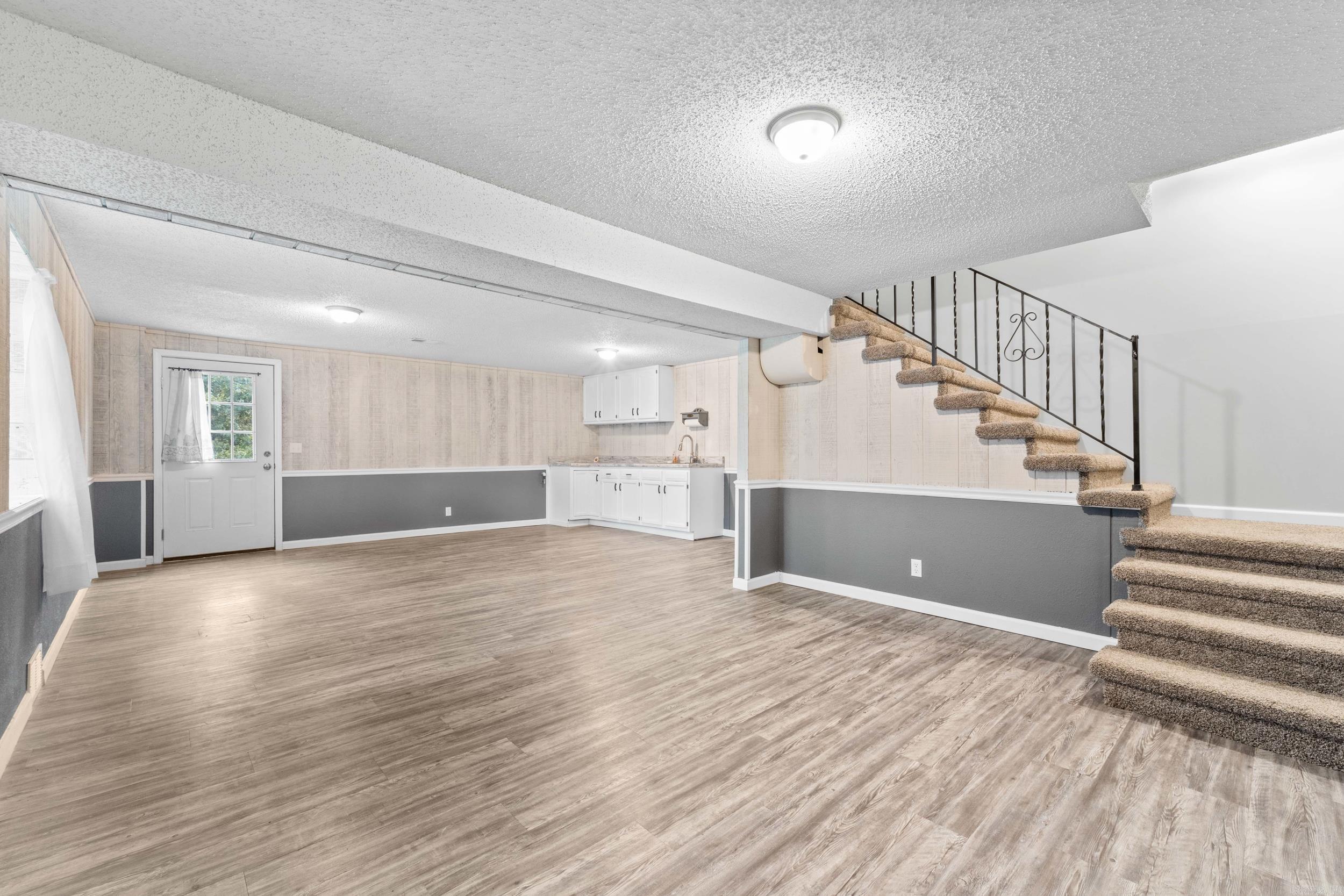 2404 Russell  Mountain Home, AR