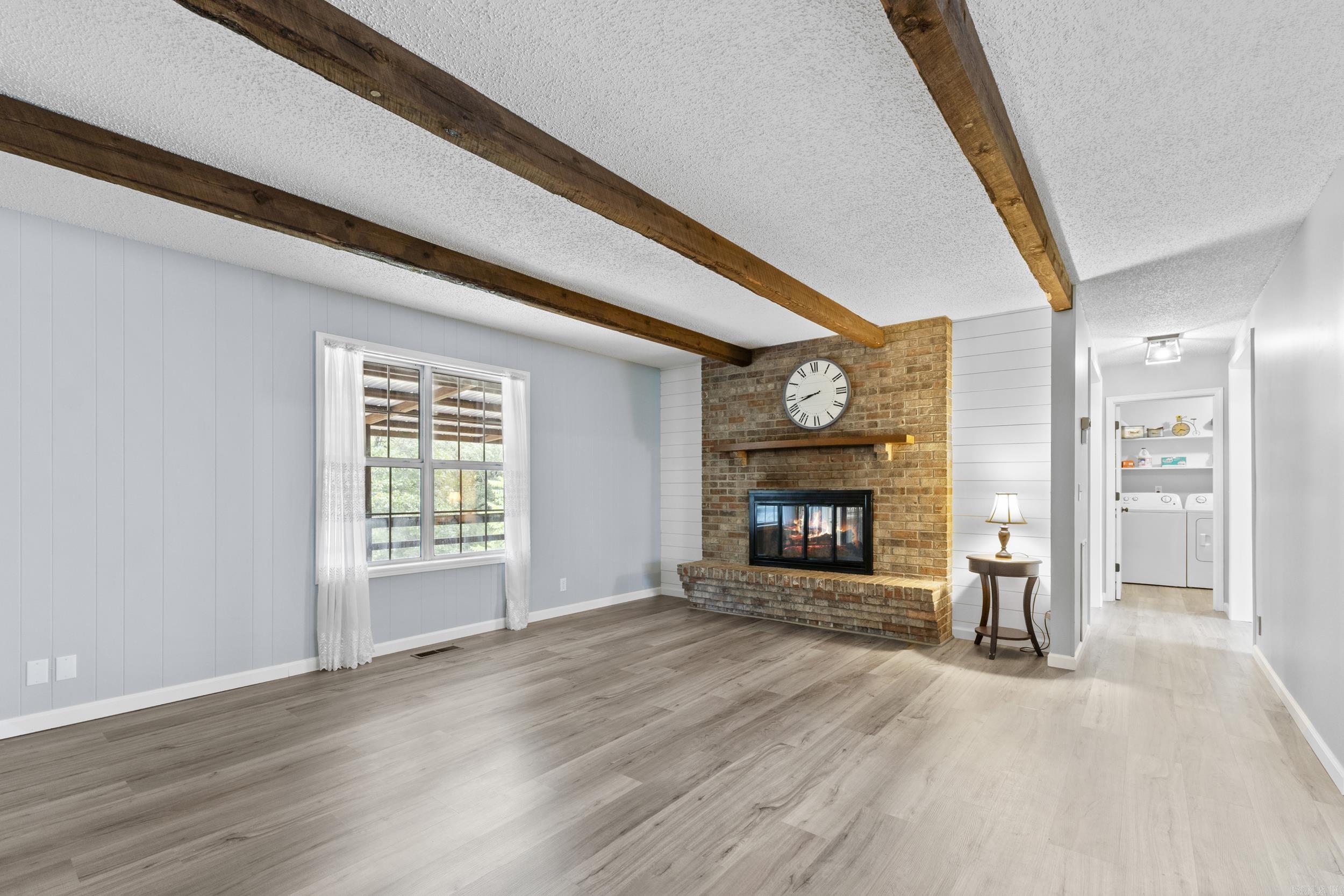 2404 Russell  Mountain Home, AR