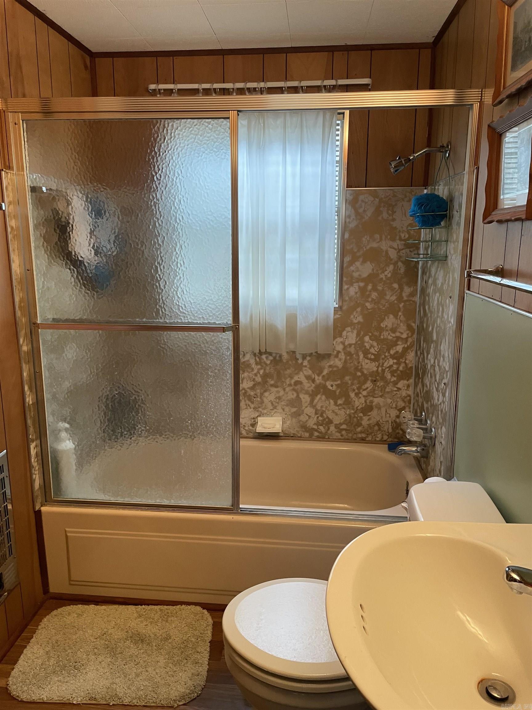 24 CEDAR  Higden, AR