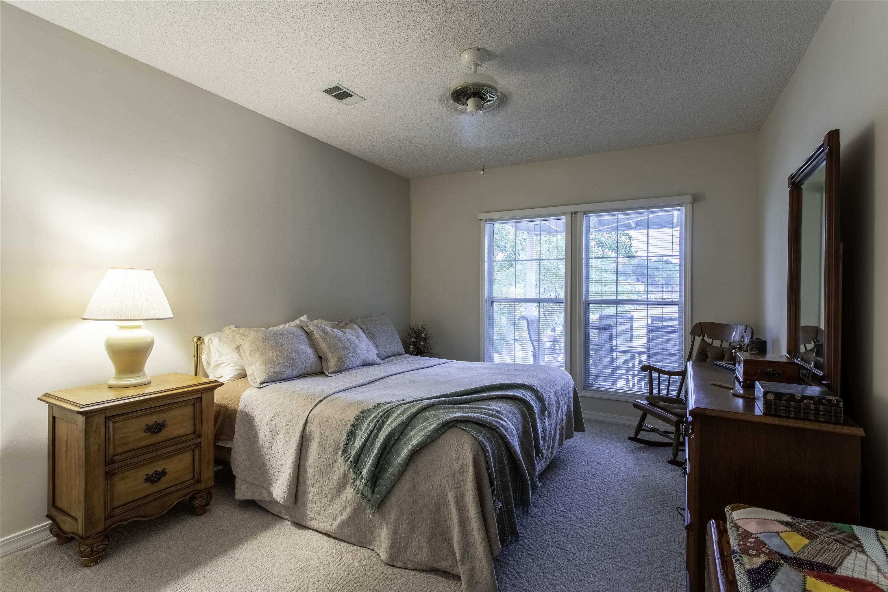 28 N Lakeshore Drive Cherokee Village, AR 72529