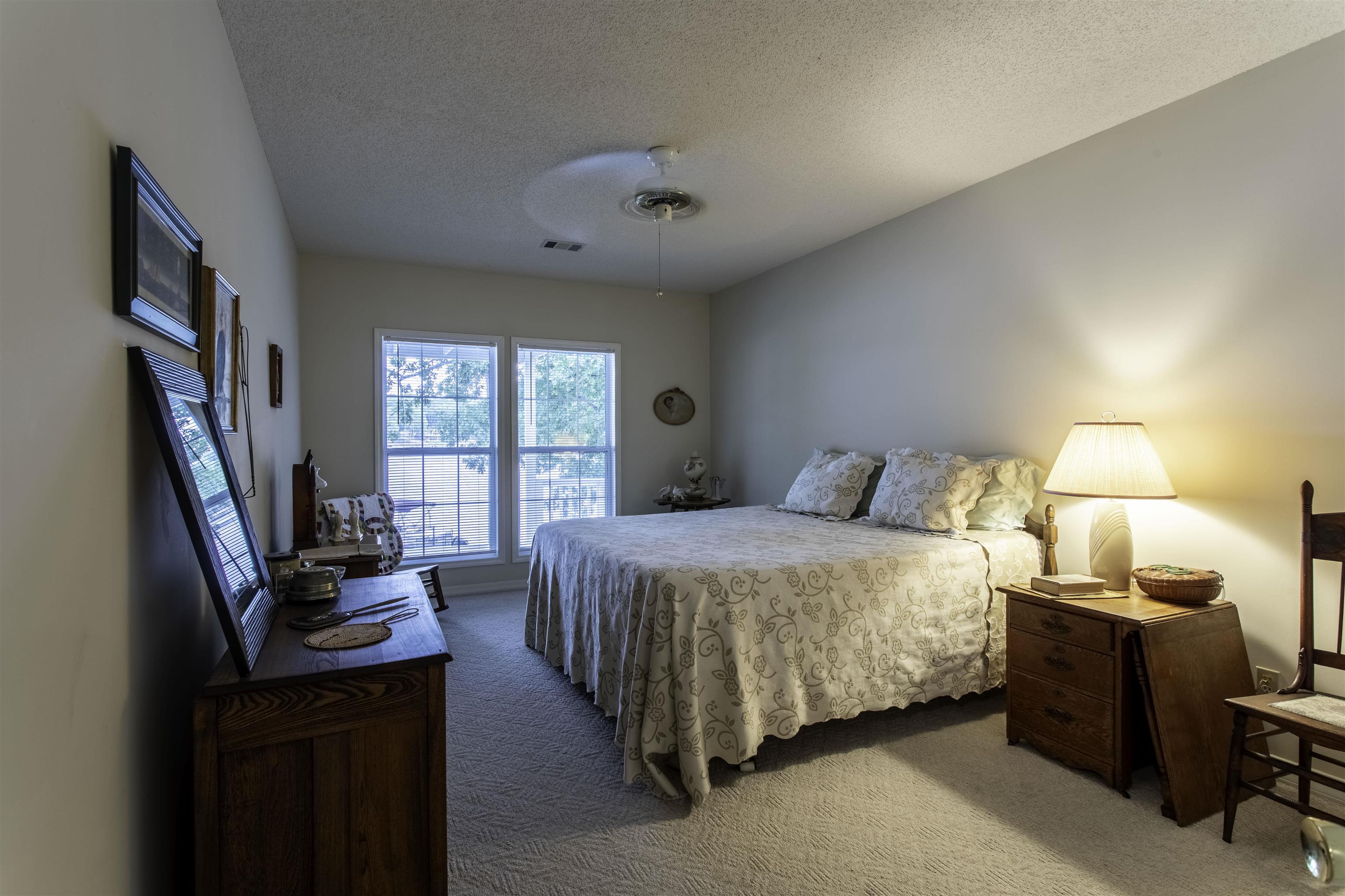 28 N Lakeshore Drive Cherokee Village, AR 72529