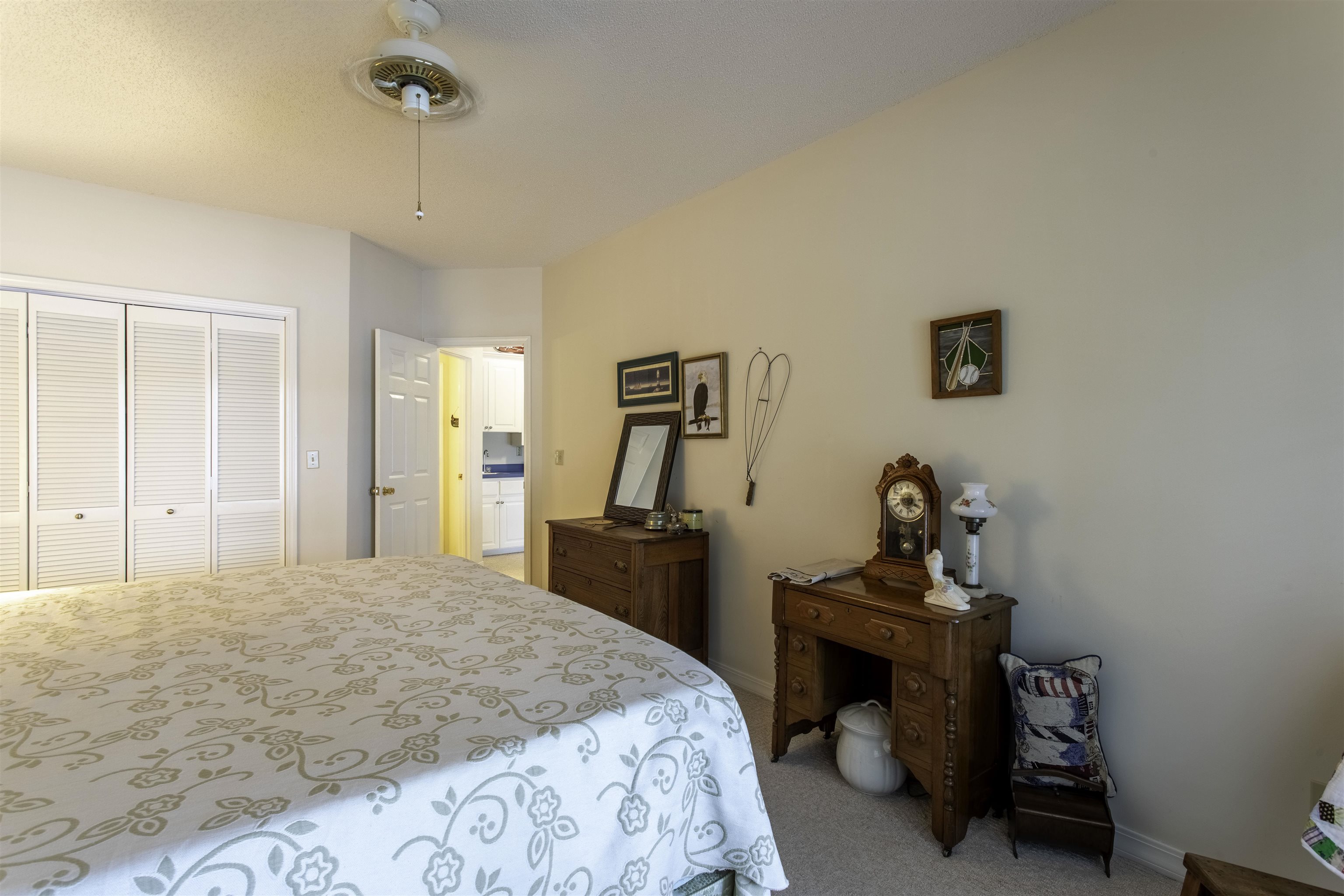 28 N Lakeshore Drive Cherokee Village, AR 72529