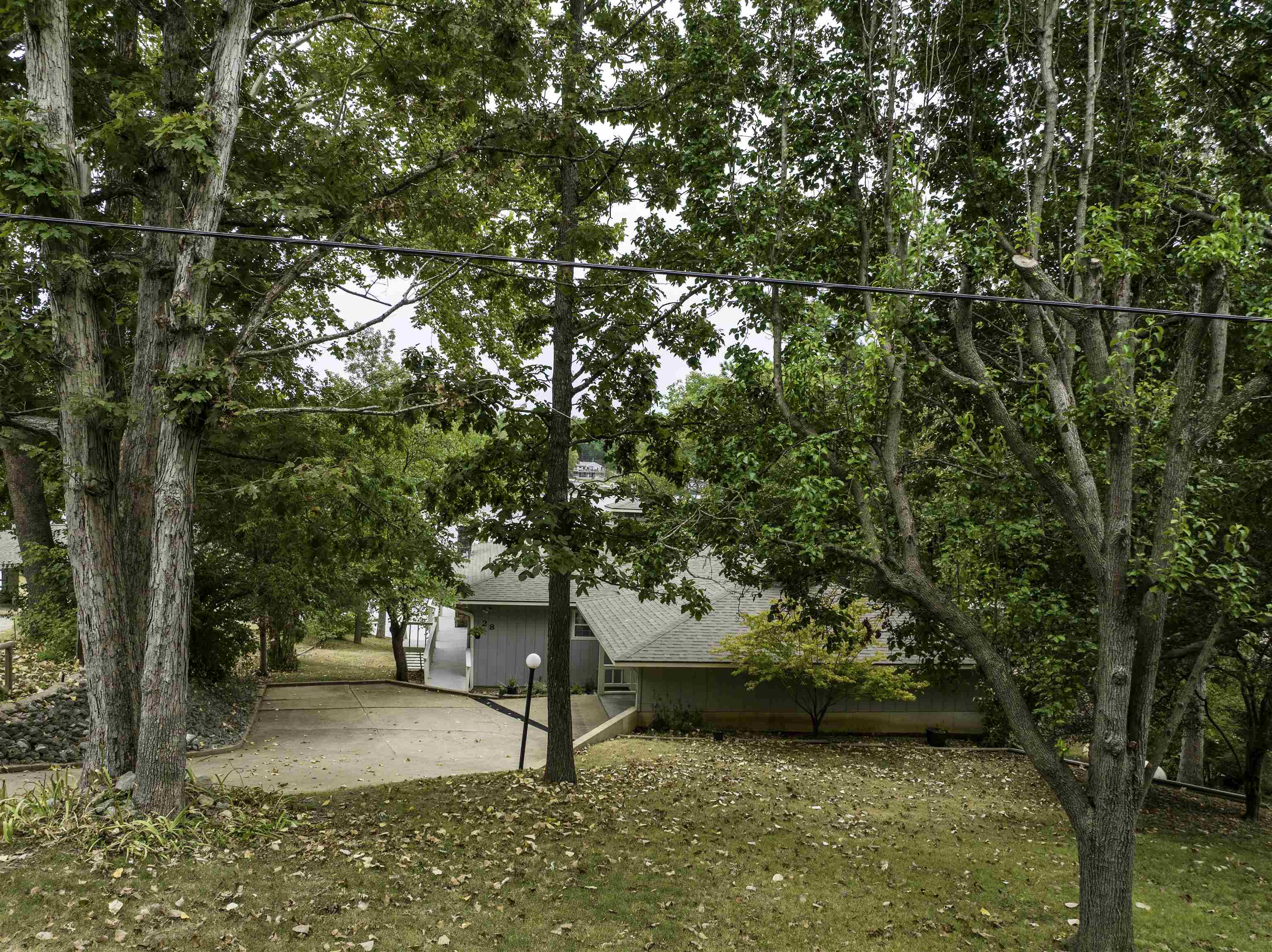 28 N Lakeshore Drive Cherokee Village, AR 72529