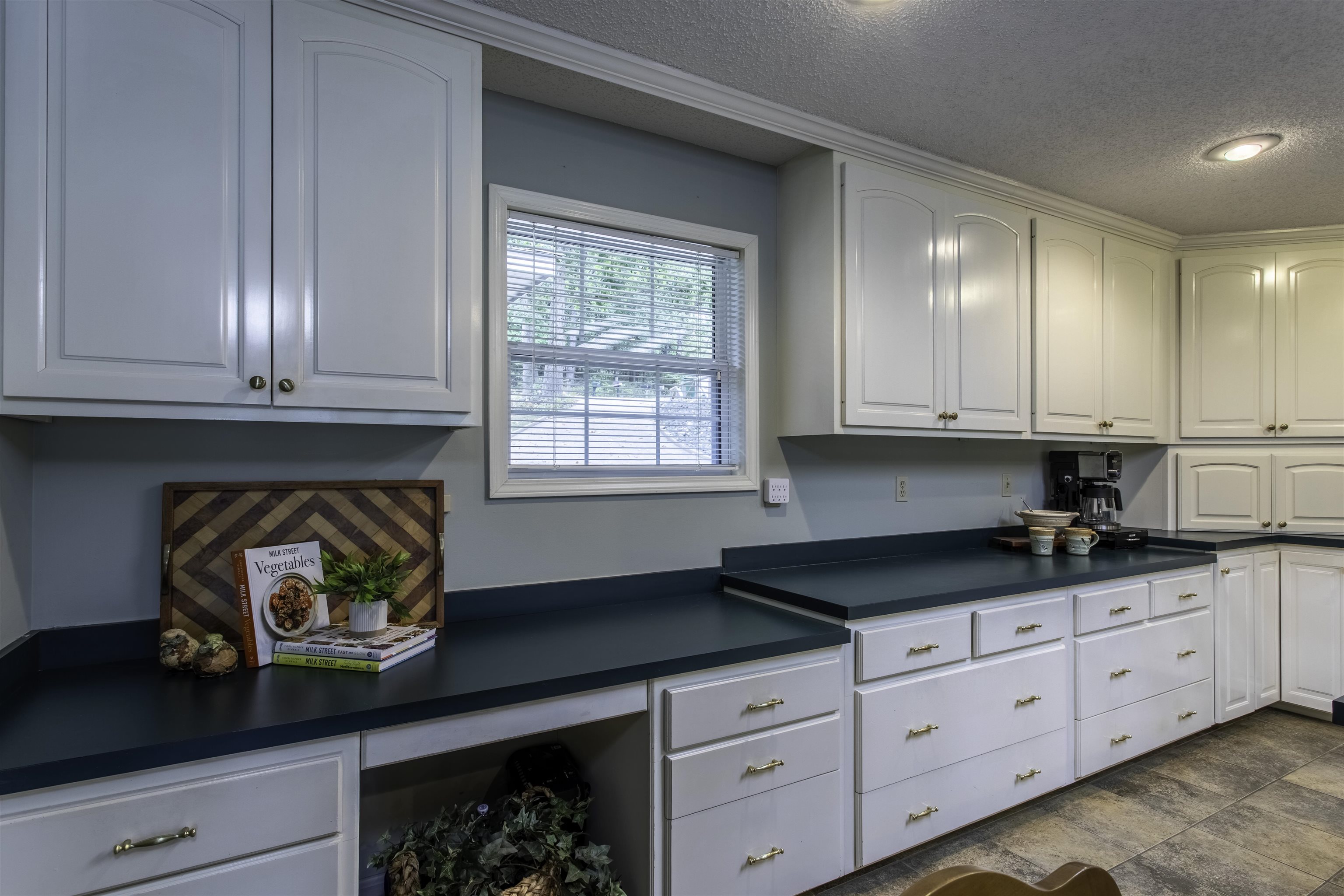 28 N Lakeshore Drive Cherokee Village, AR 72529