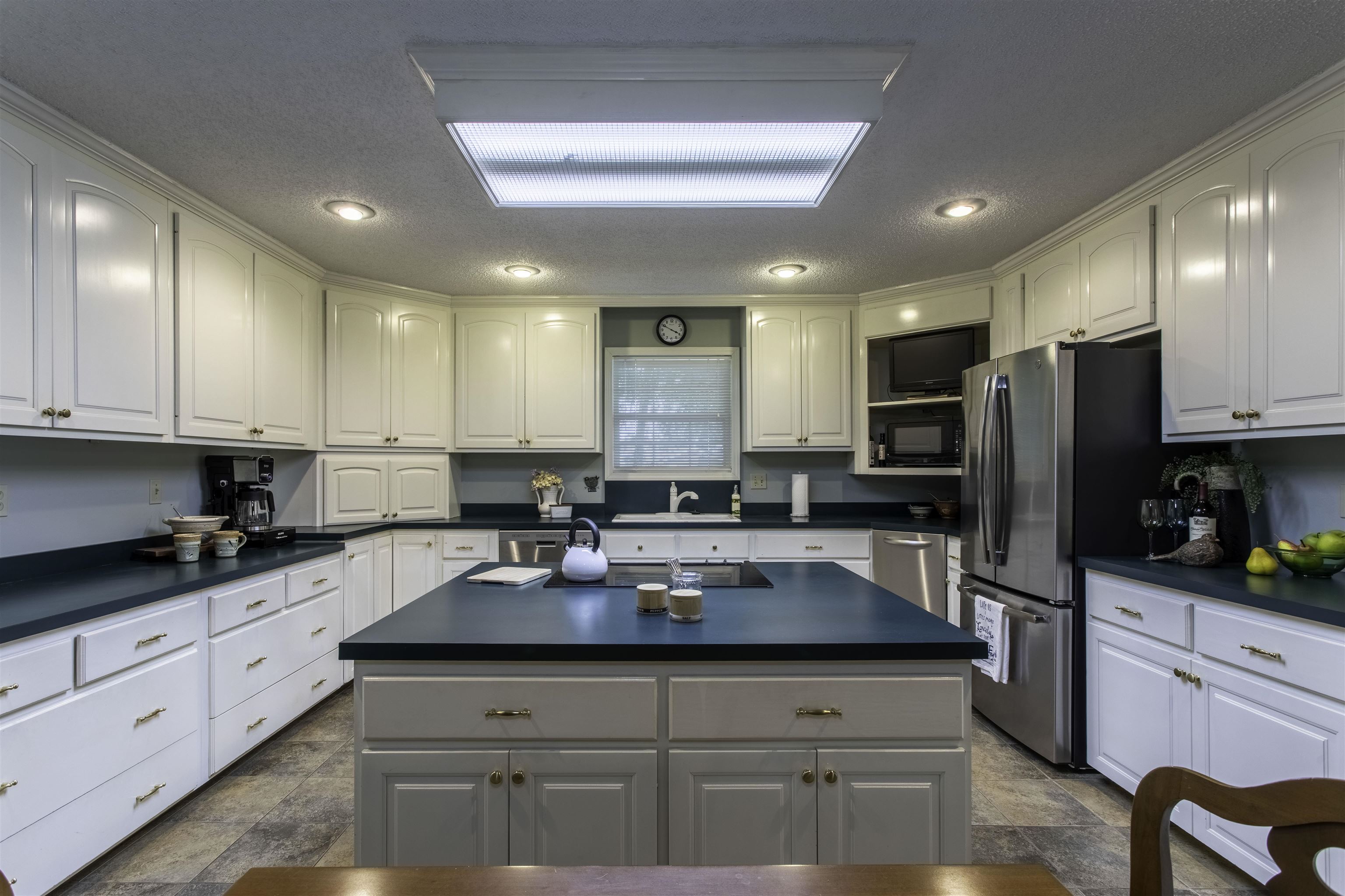 28 N Lakeshore Drive Cherokee Village, AR 72529