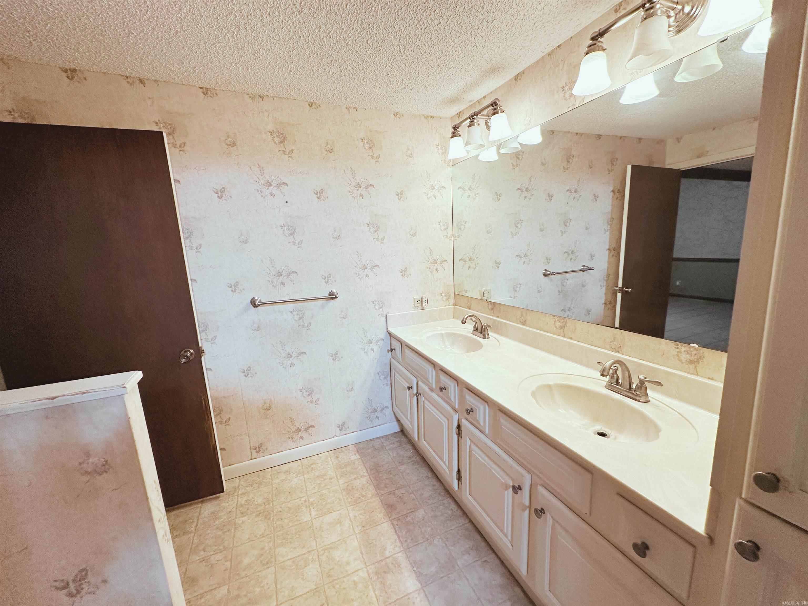 22767 Hwy 67  Malvern, AR