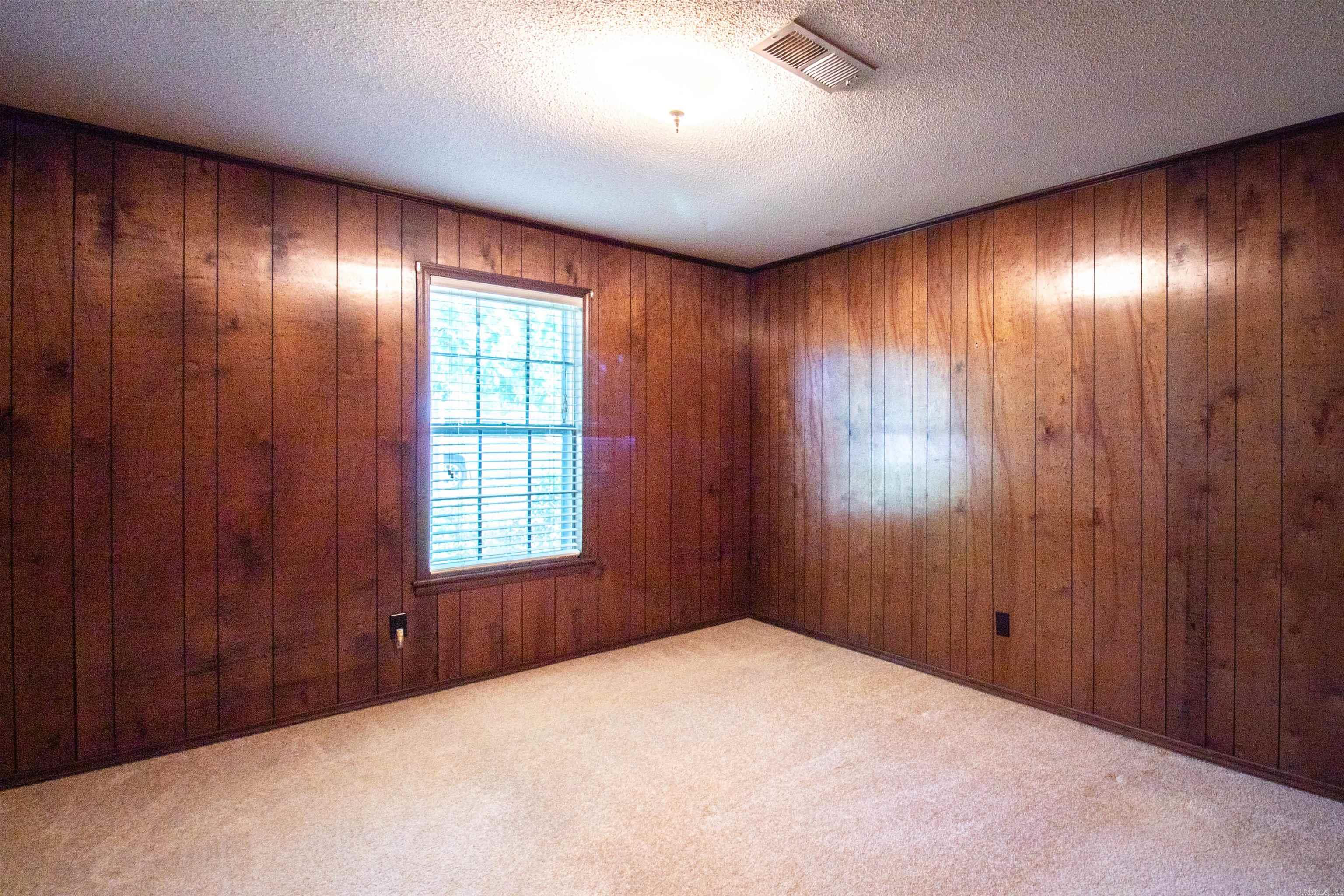 139 N Circle  Clarksville, AR