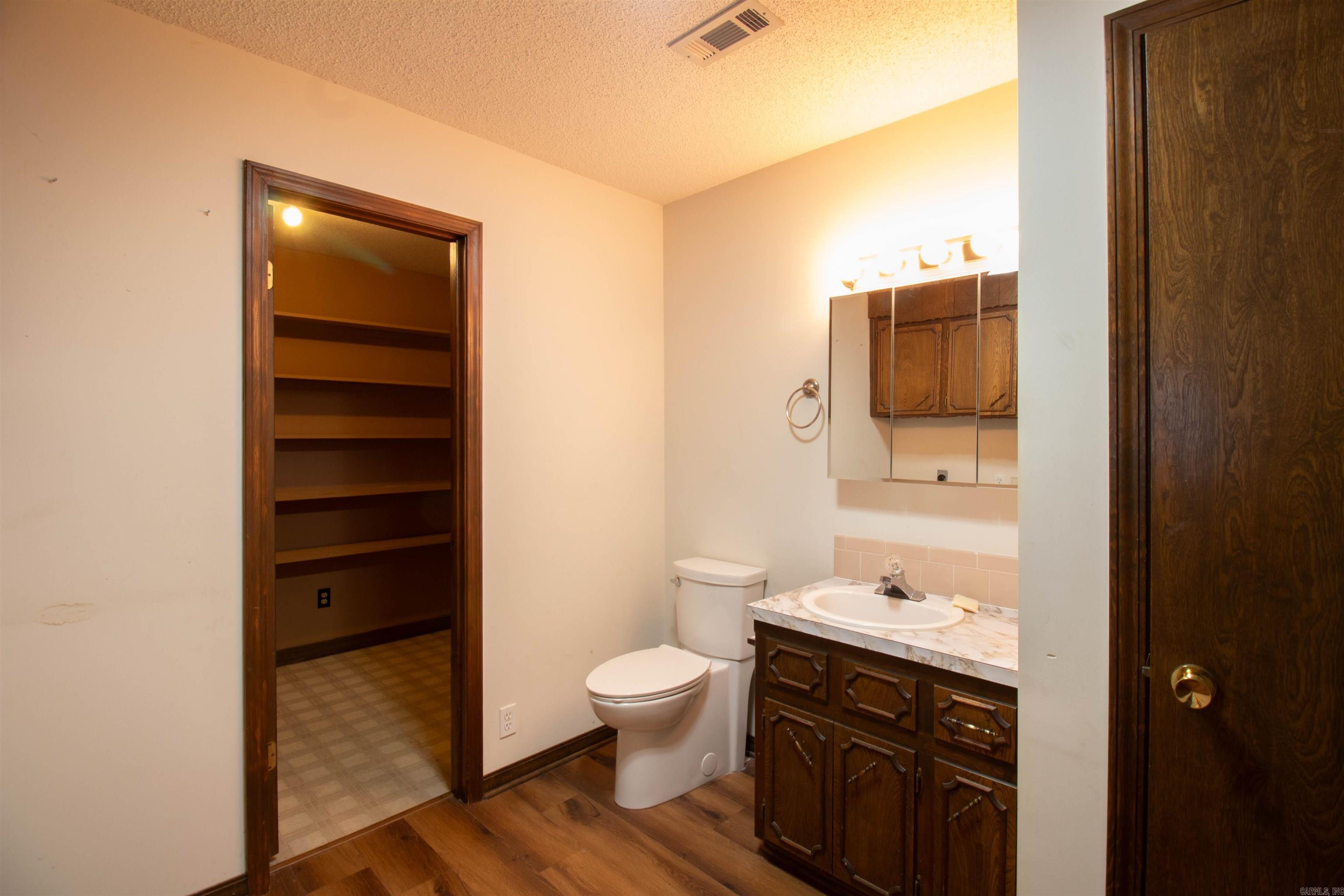 139 N Circle  Clarksville, AR