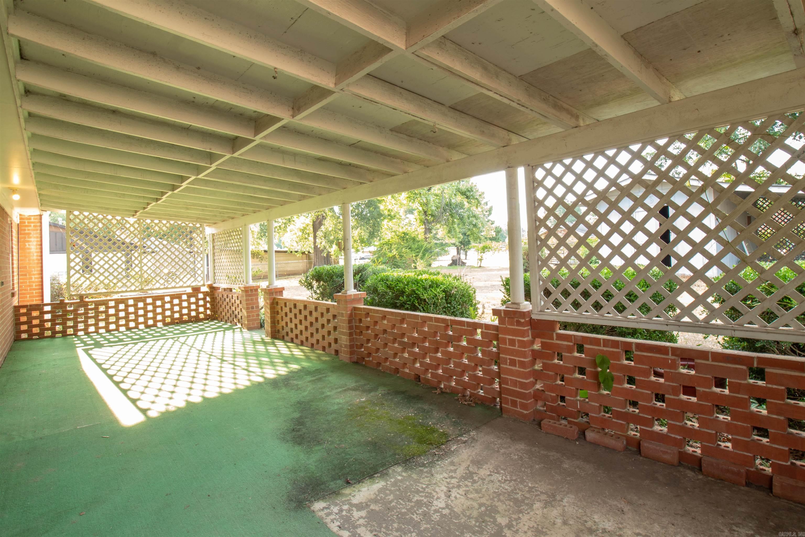 139 N Circle  Clarksville, AR