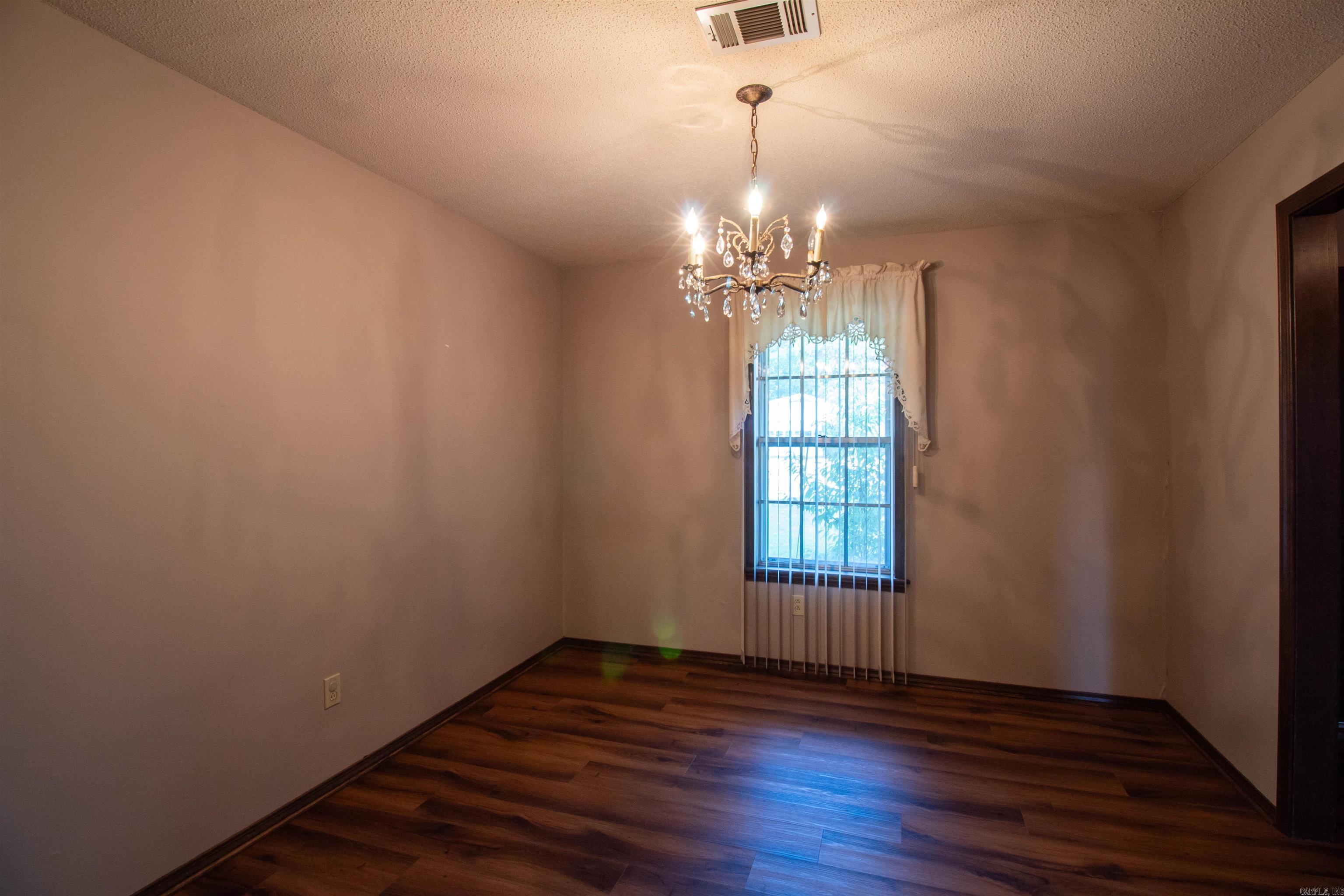 139 N Circle  Clarksville, AR