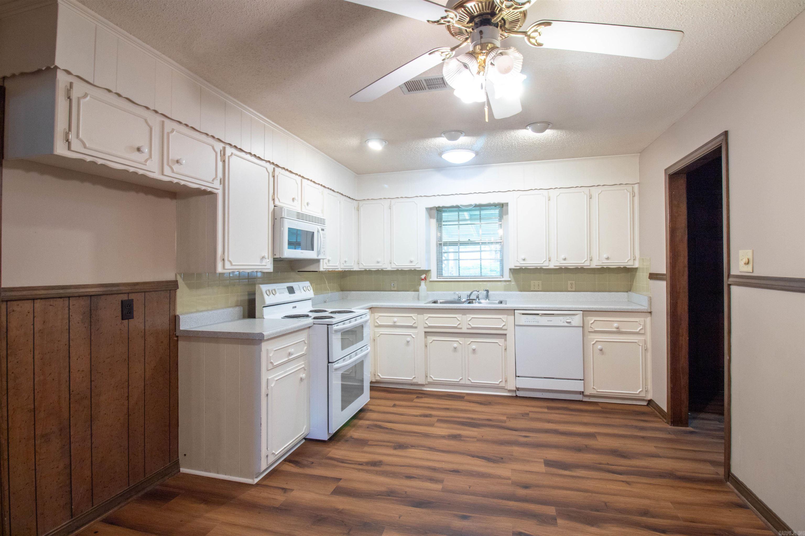 139 N Circle  Clarksville, AR