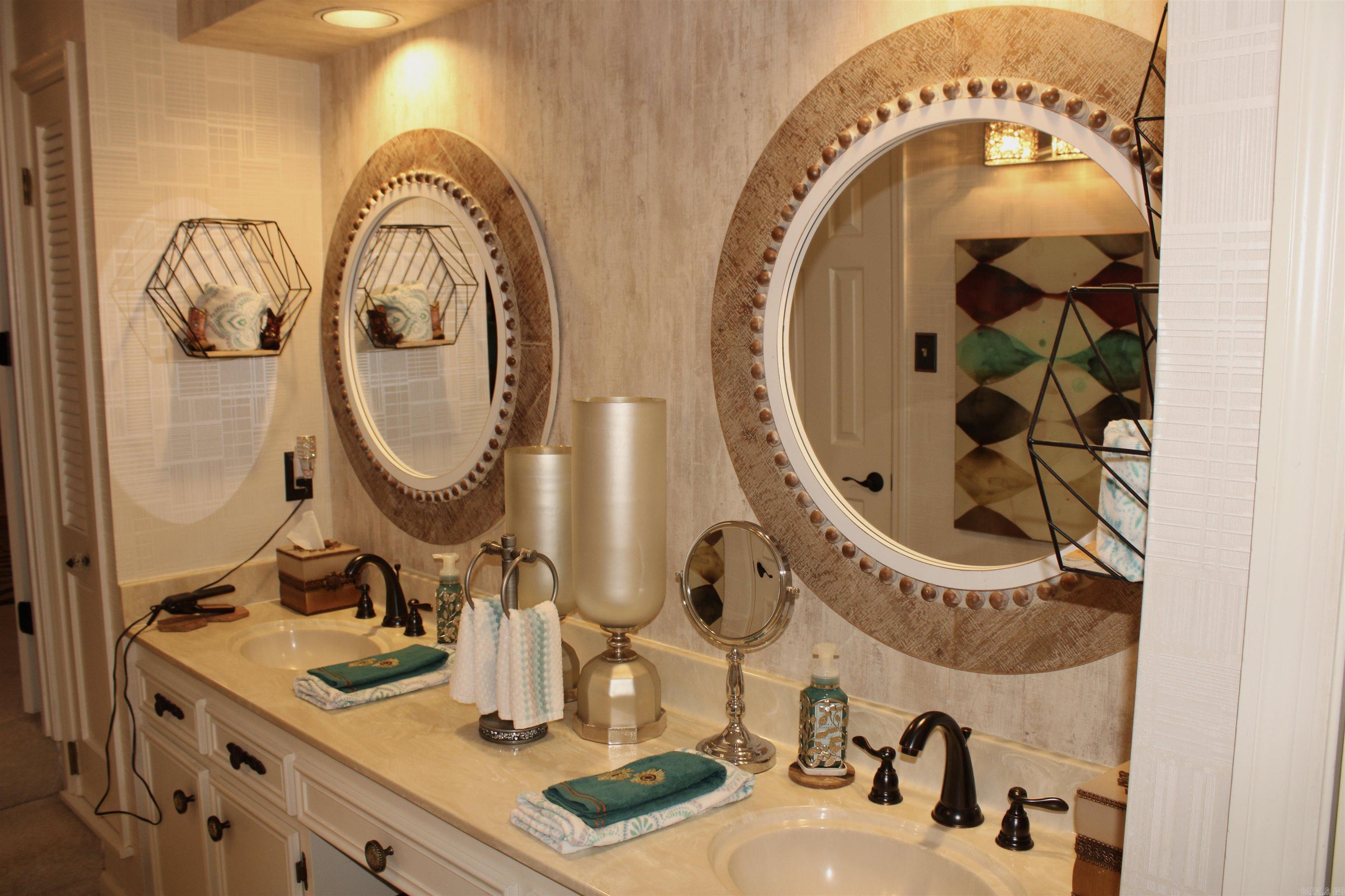 25 Windsor Court Little Rock, AR 72212