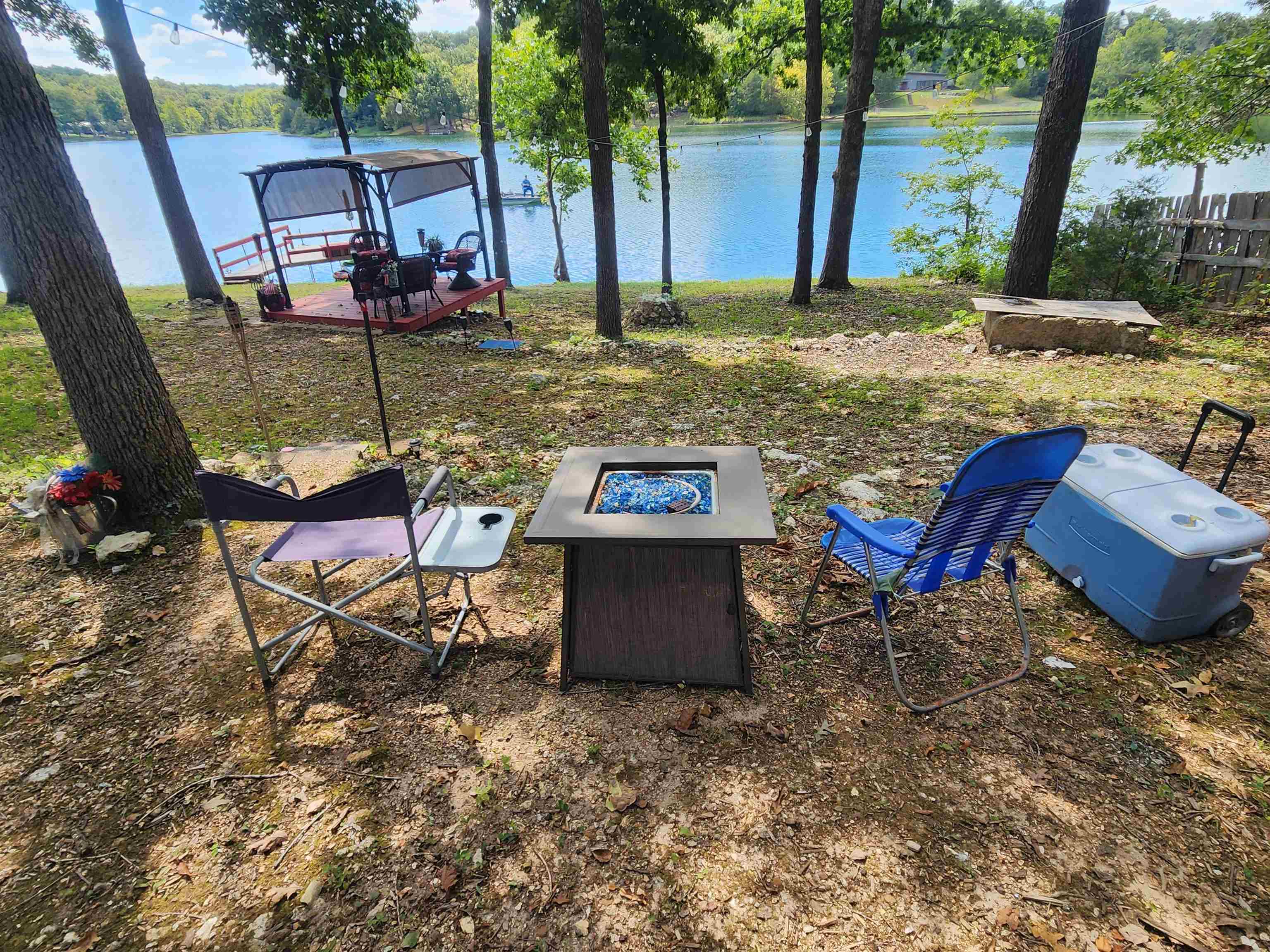 43 E Lakeshore  Highland, AR