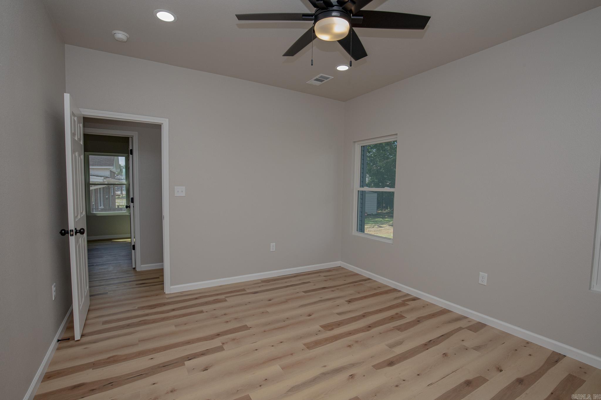 205 N main  Sheridan, AR