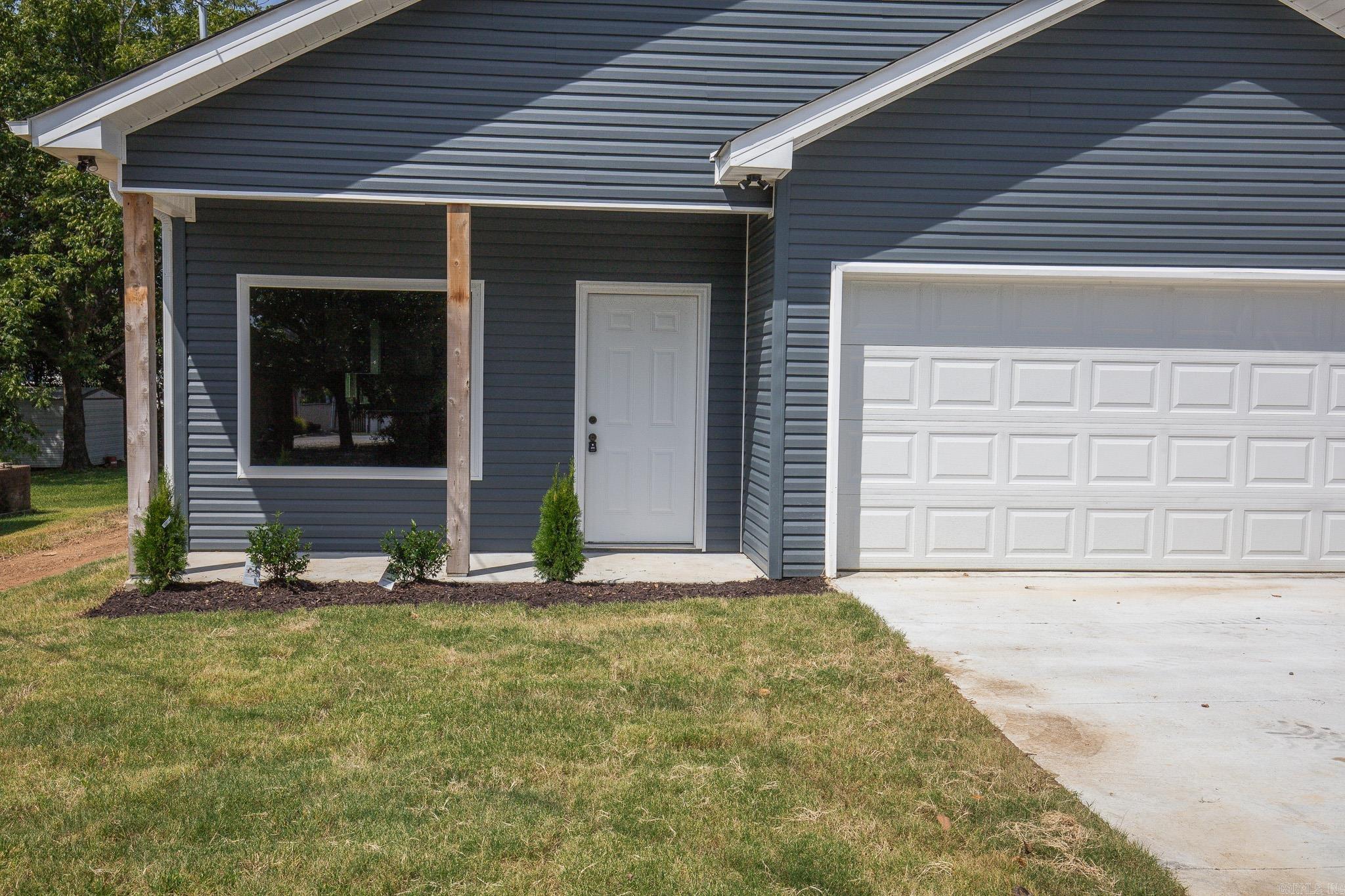 205 N main  Sheridan, AR