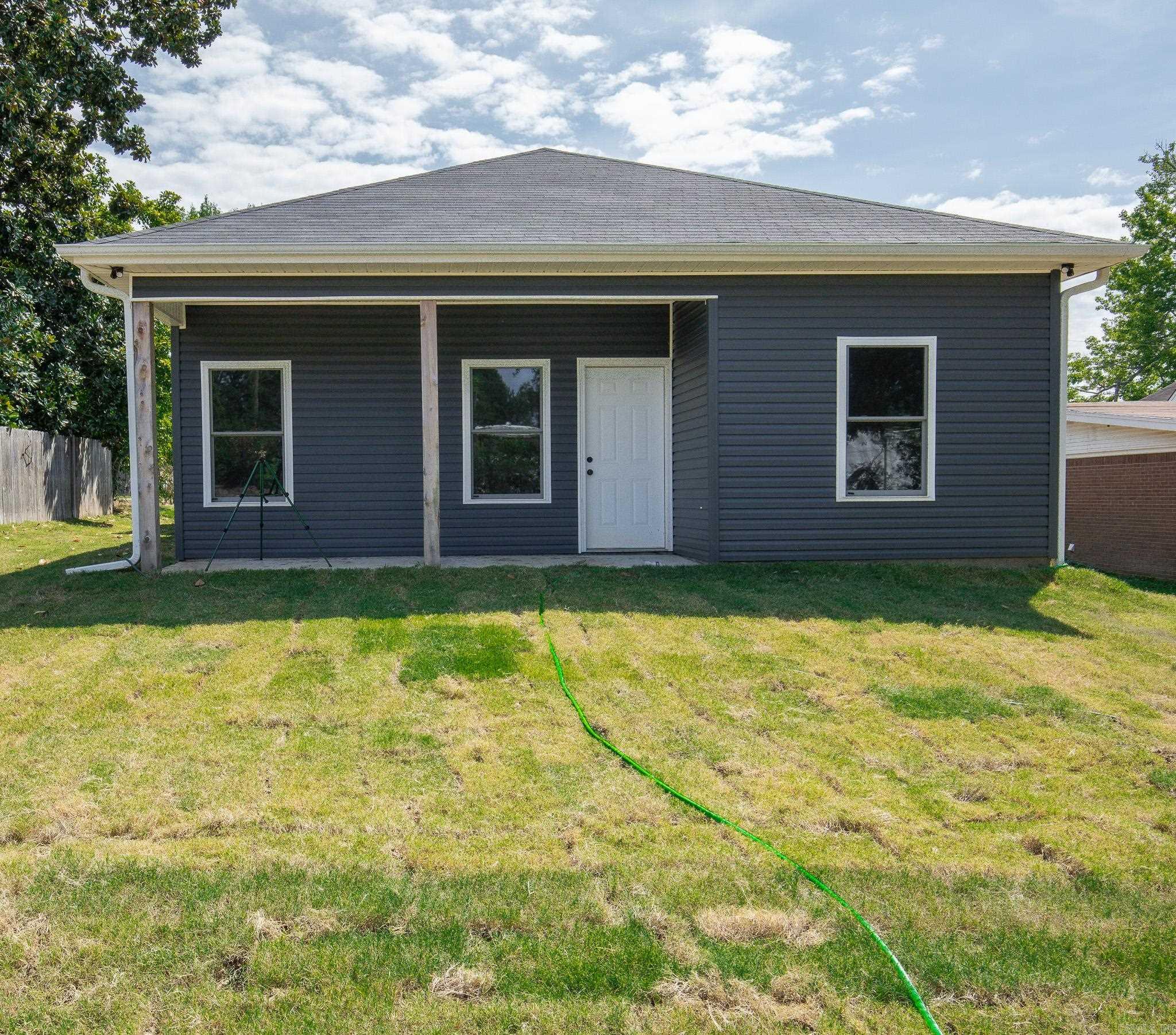 205 N main  Sheridan, AR