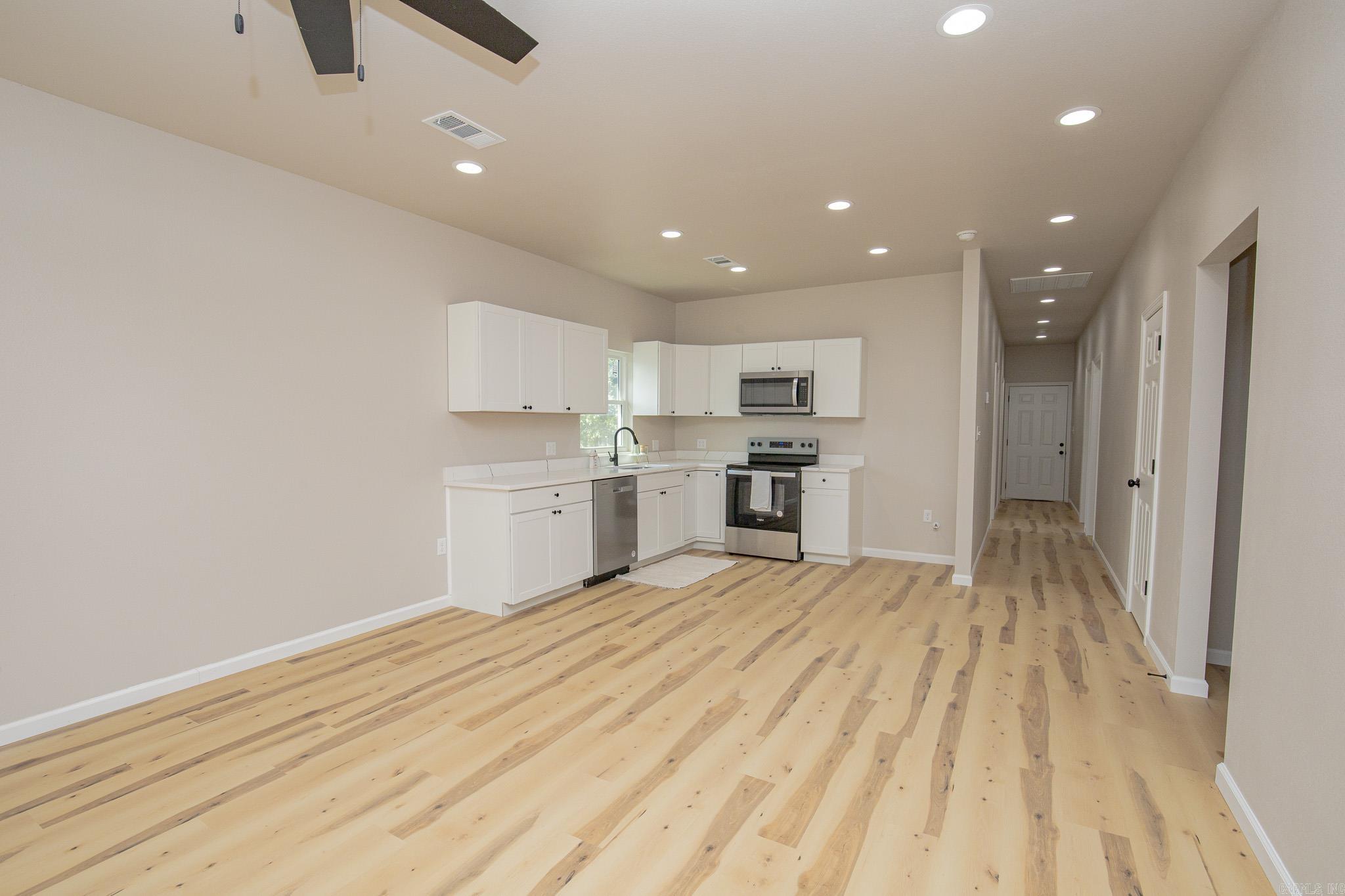 205 N main  Sheridan, AR