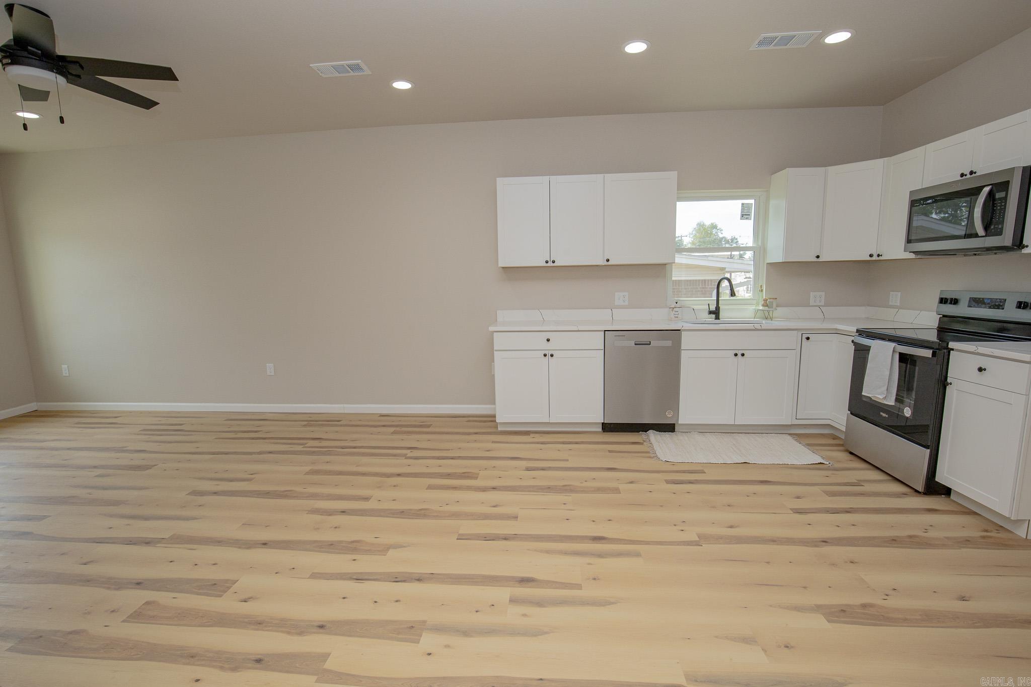 205 N main  Sheridan, AR