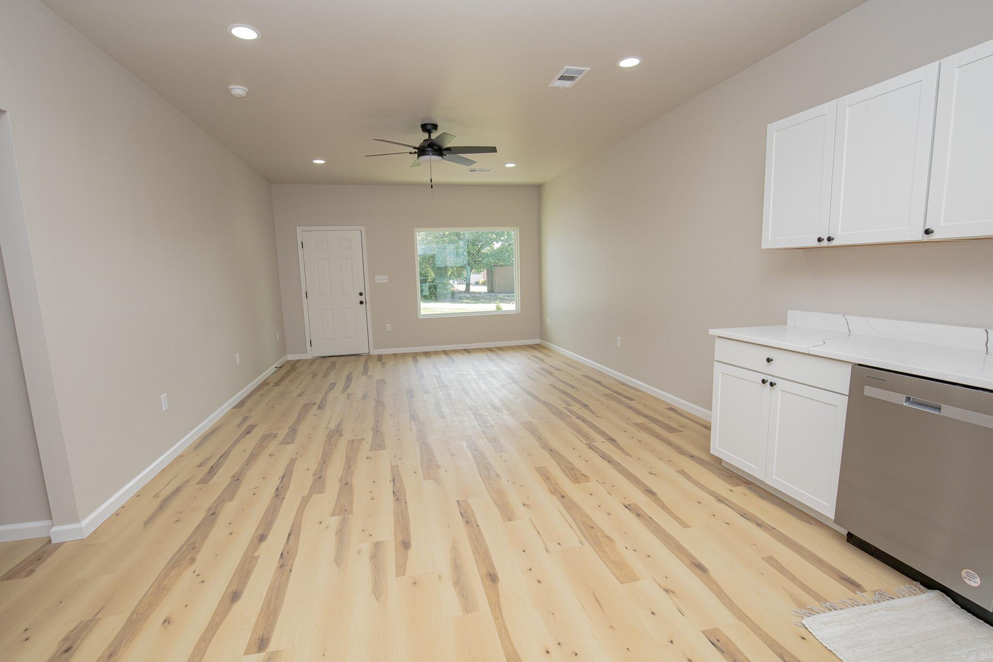 205 N main  Sheridan, AR