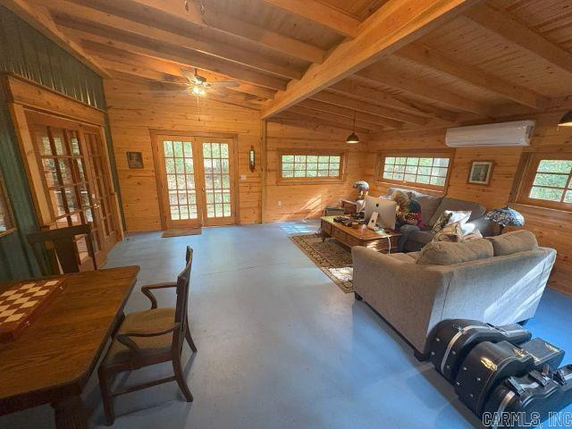 271 Old Rush Creek  Yellville, AR