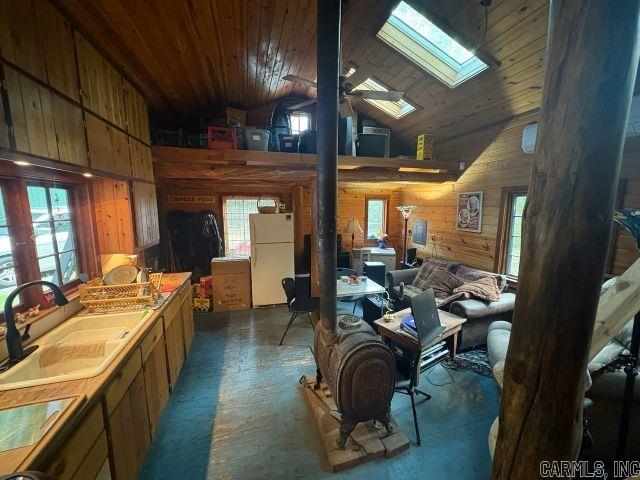 271 Old Rush Creek  Yellville, AR