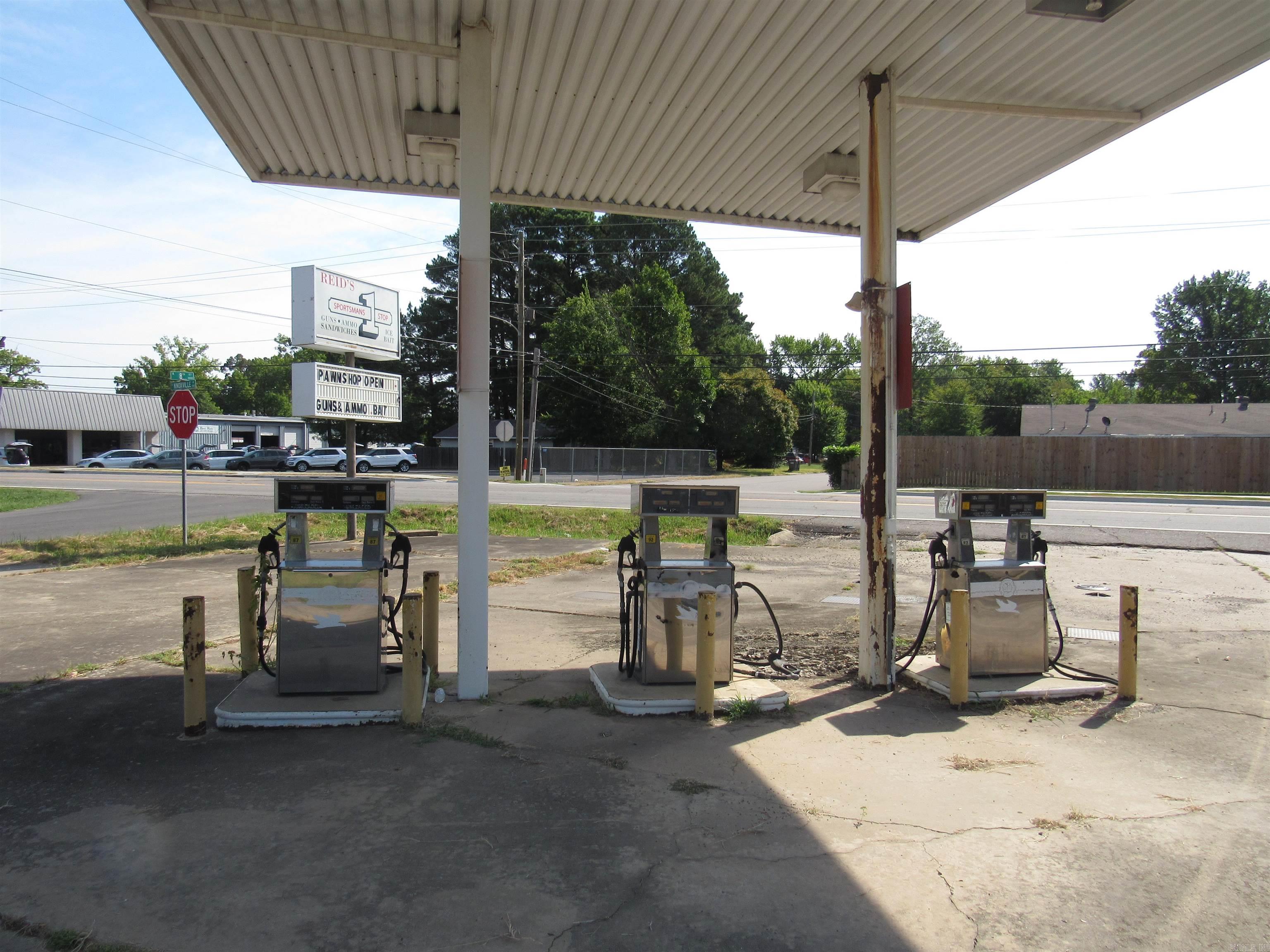 800 S Knoxville Avenue  Russellville, AR