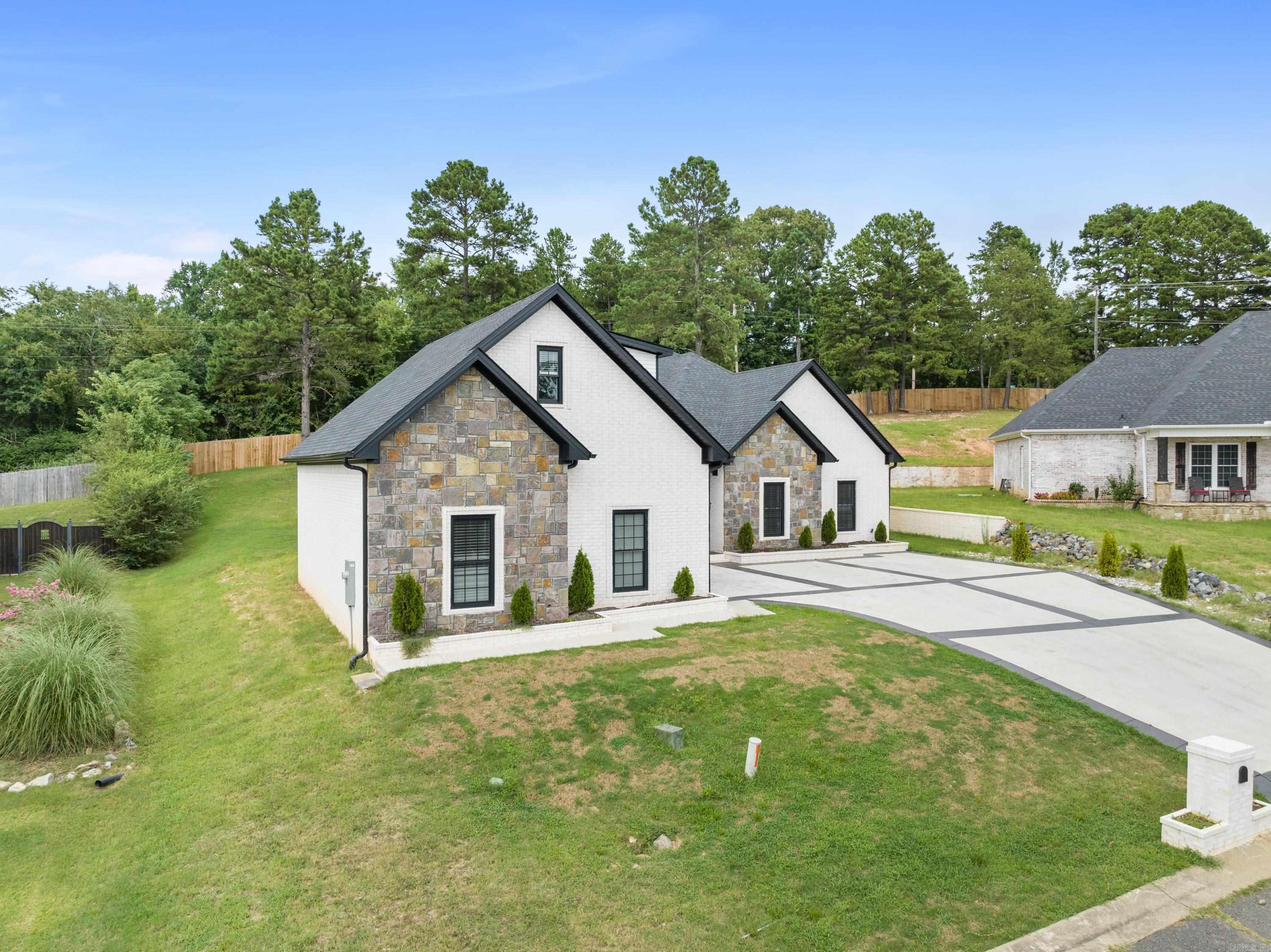 202 Quail Ridge Drive Hot Springs, AR 71901