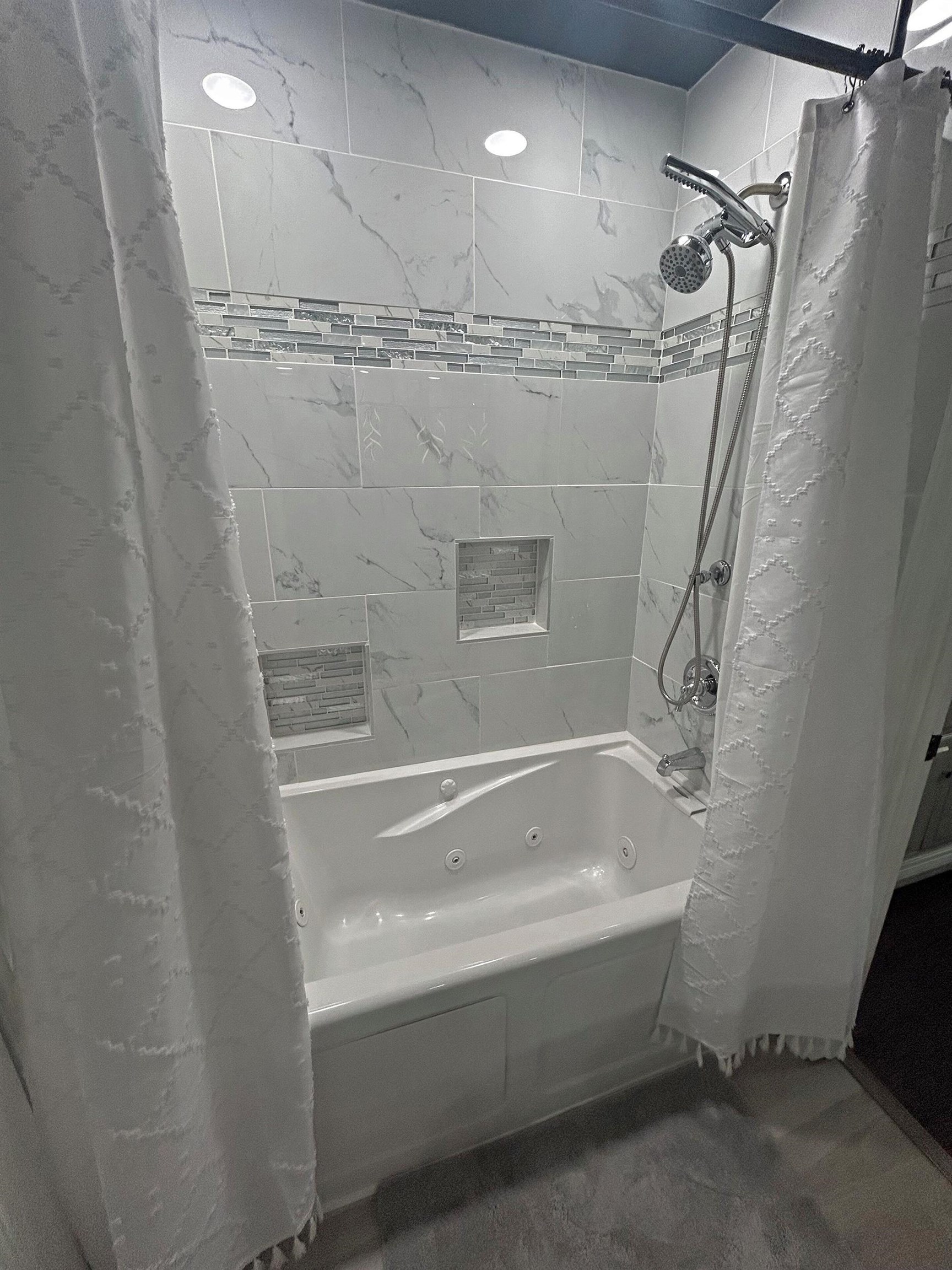 39 Riverview  Hardy, AR