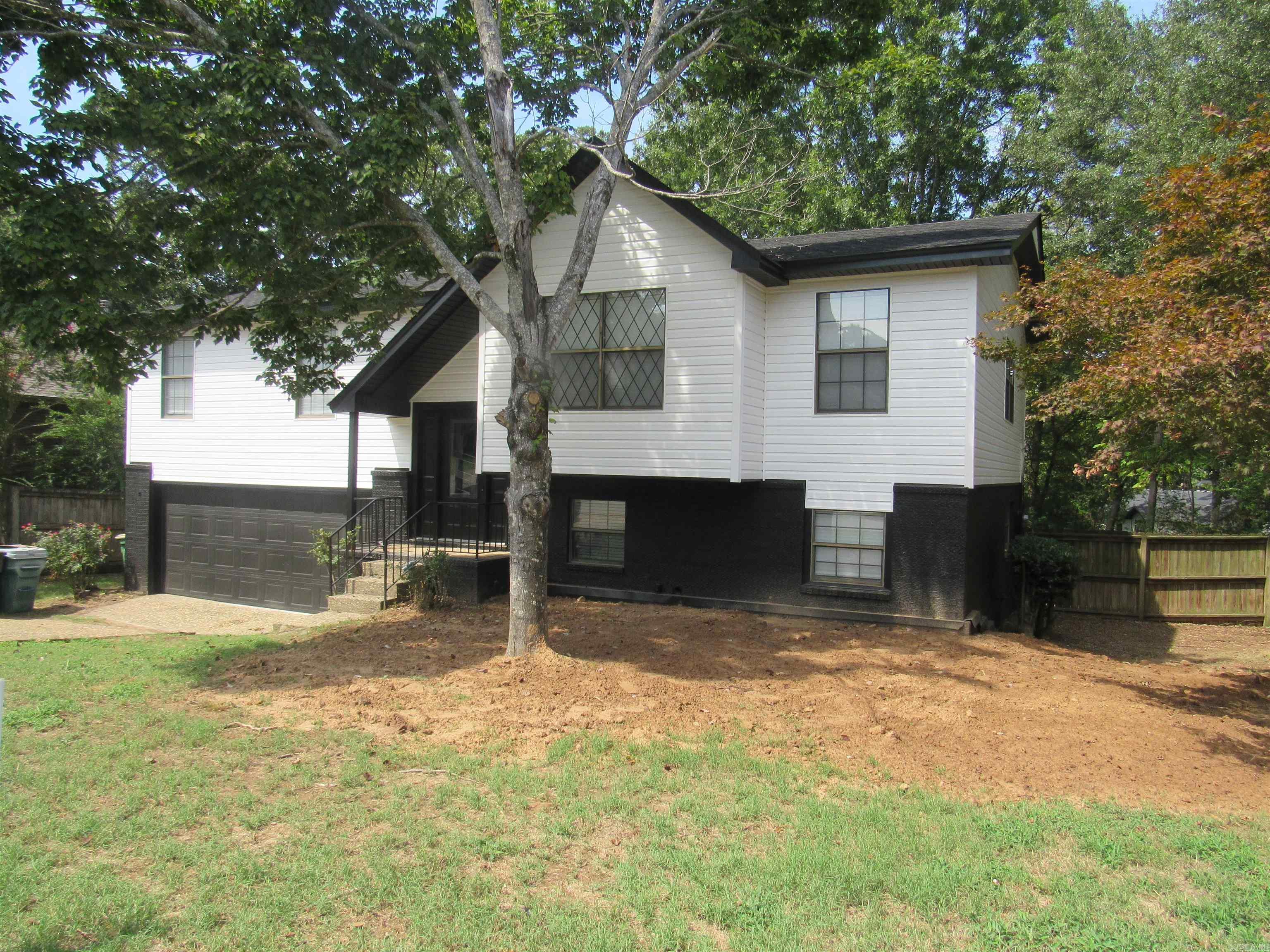 12110 Pleasant Tree Drive