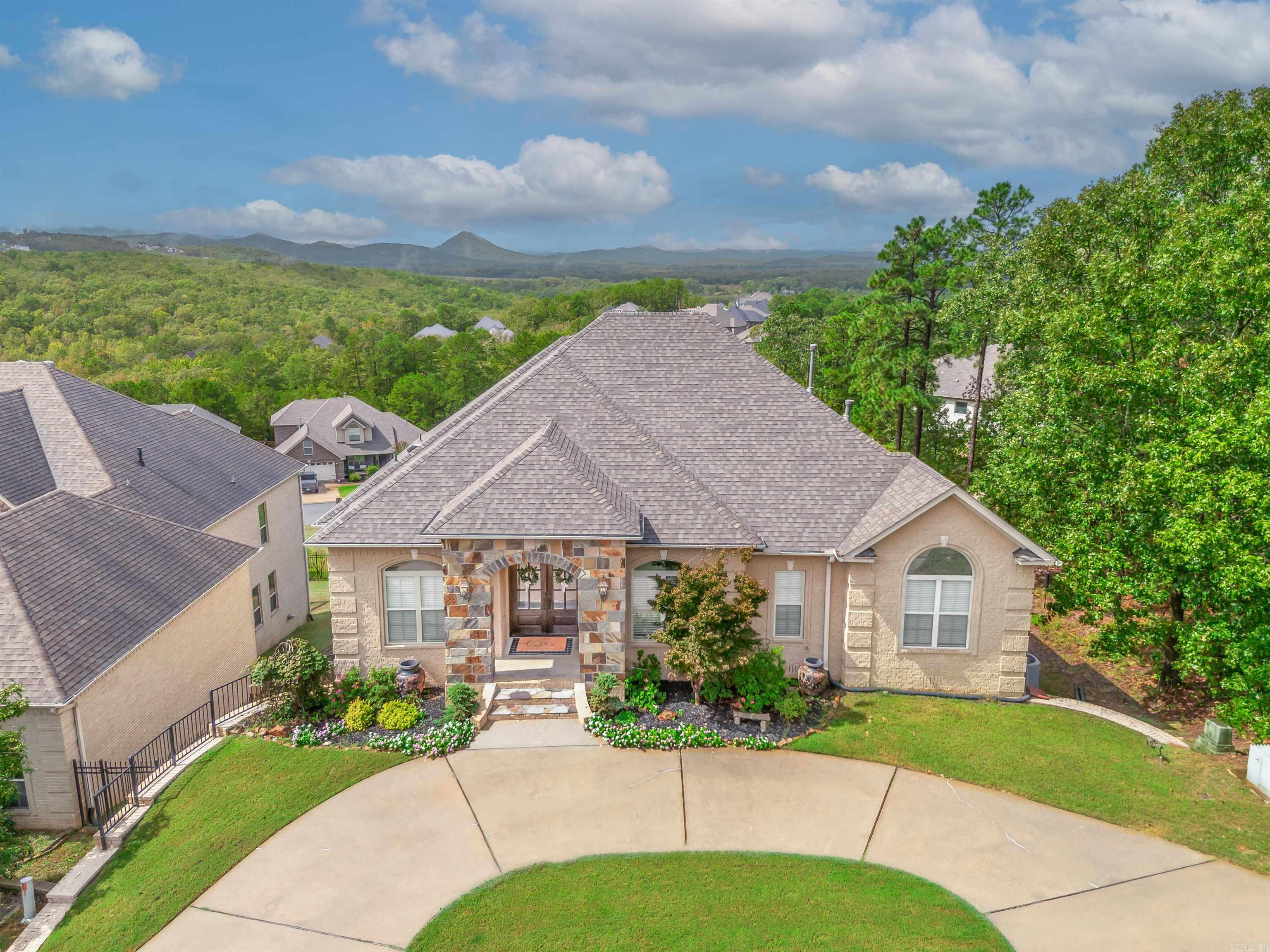 190 Majestic Circle Maumelle, AR 72113-6276
