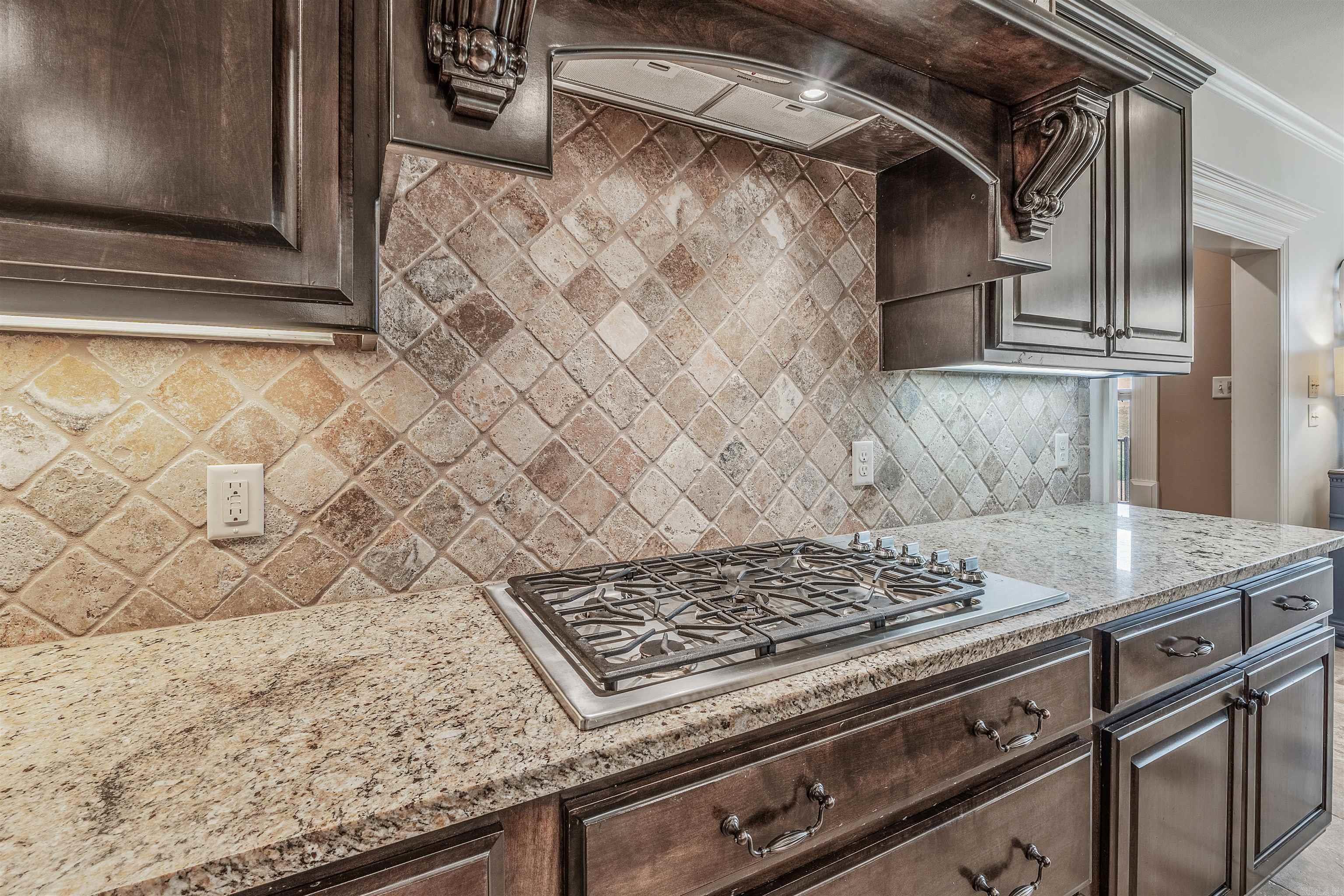 190 Majestic Circle Maumelle, AR 72113-6276