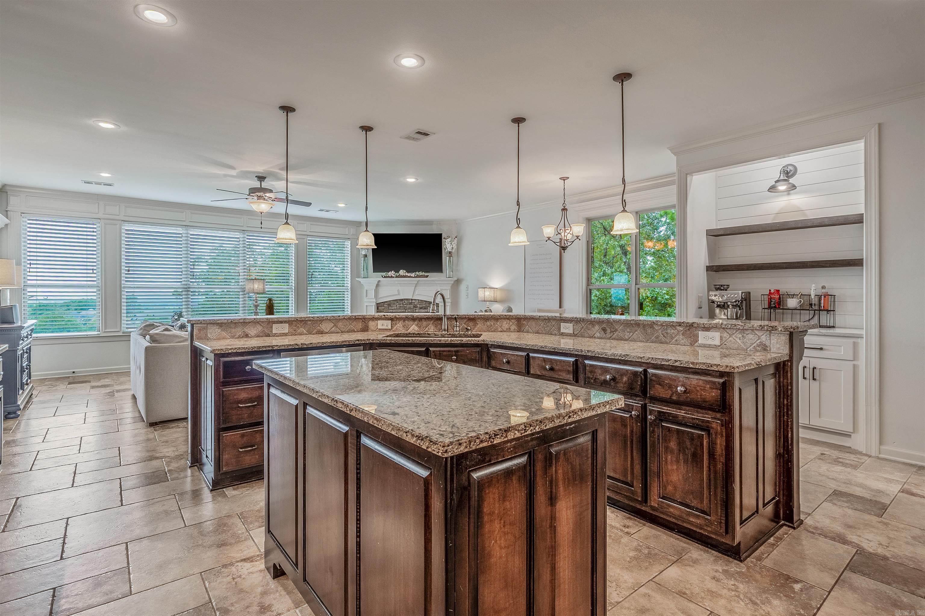 190 Majestic Circle Maumelle, AR 72113-6276