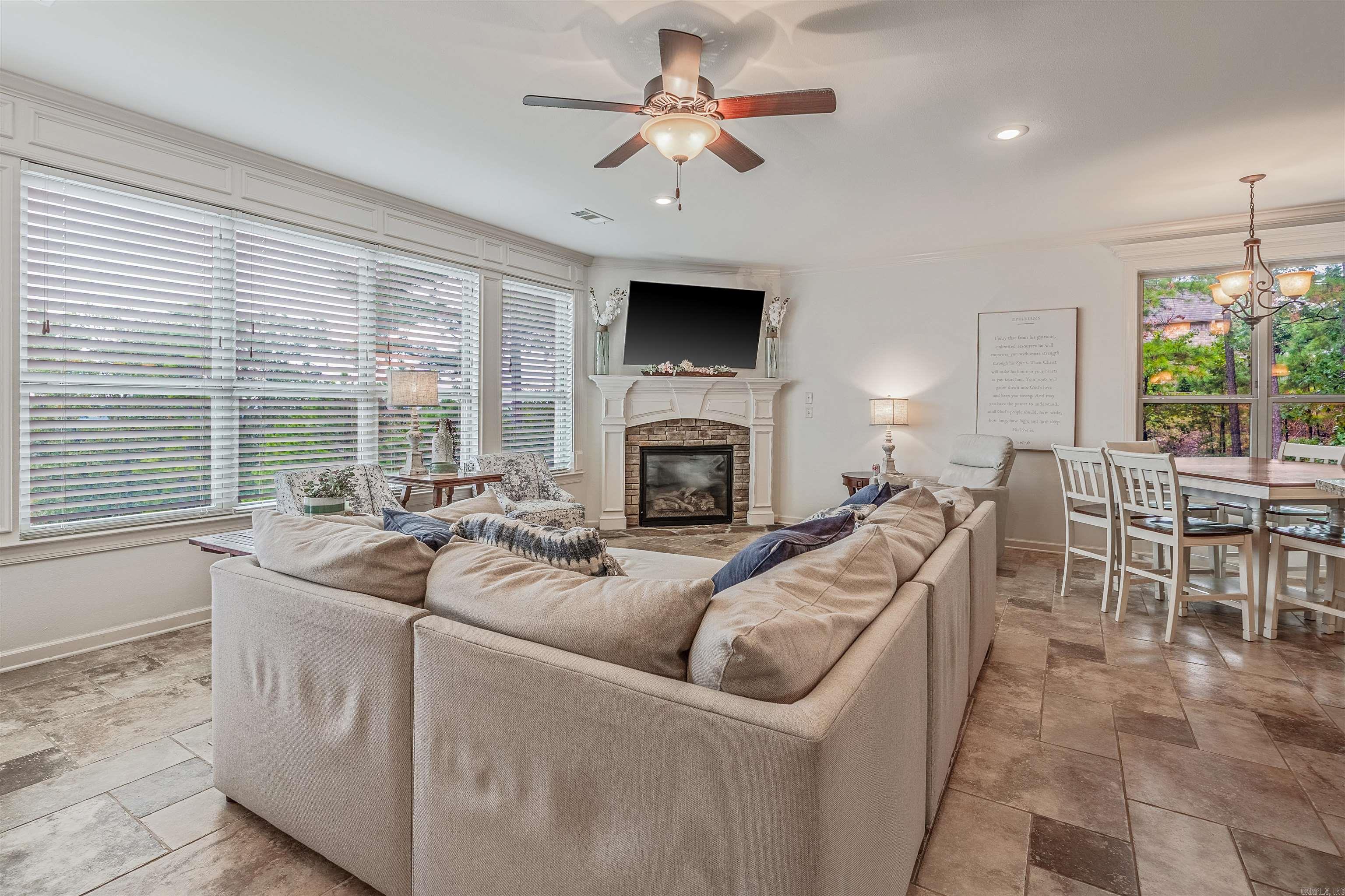 190 Majestic Circle Maumelle, AR 72113-6276