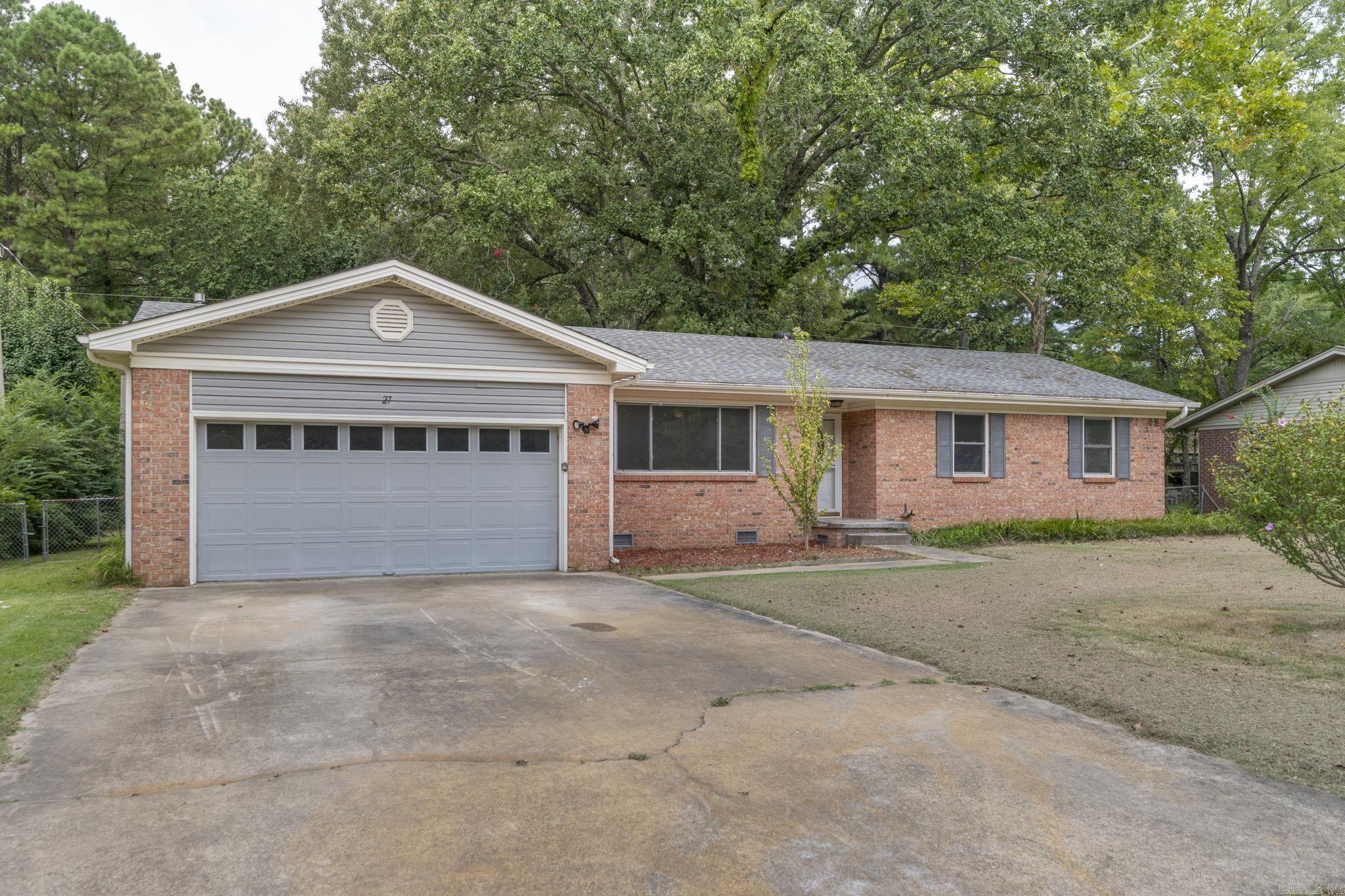 27 Single Oaks Drive Sherwood, AR 72120