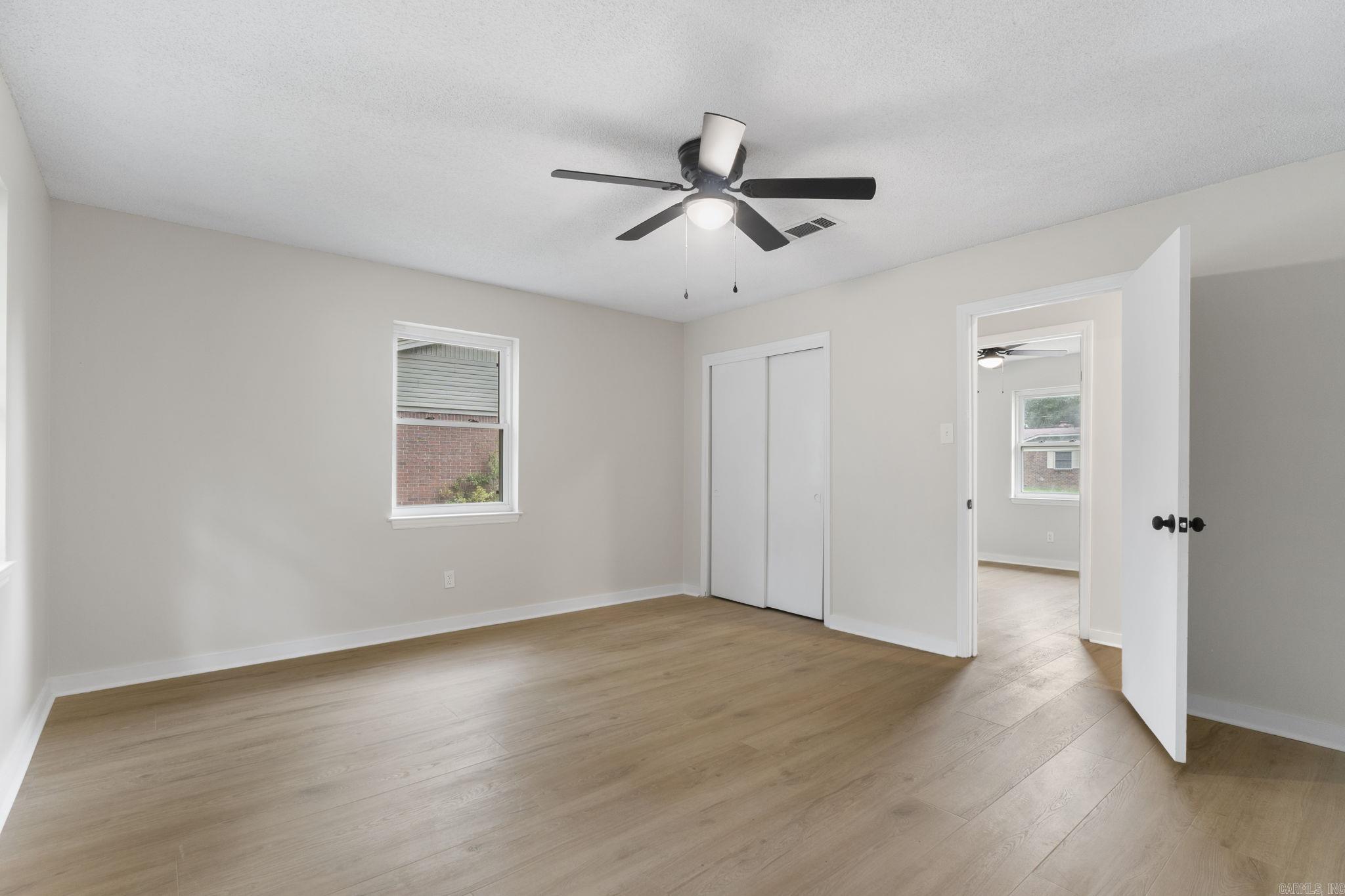 27 Single Oaks Drive Sherwood, AR 72120