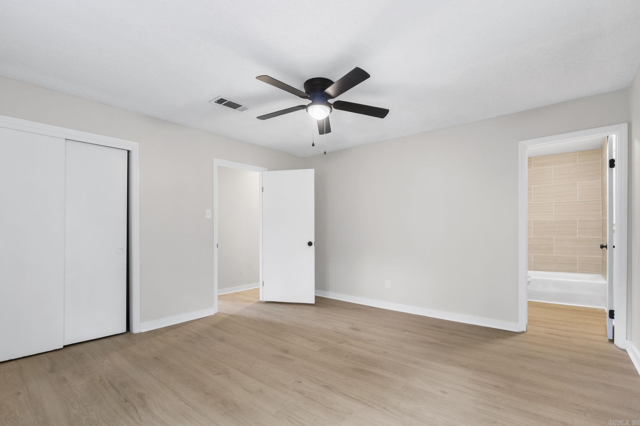 27 Single Oaks Drive Sherwood, AR 72120