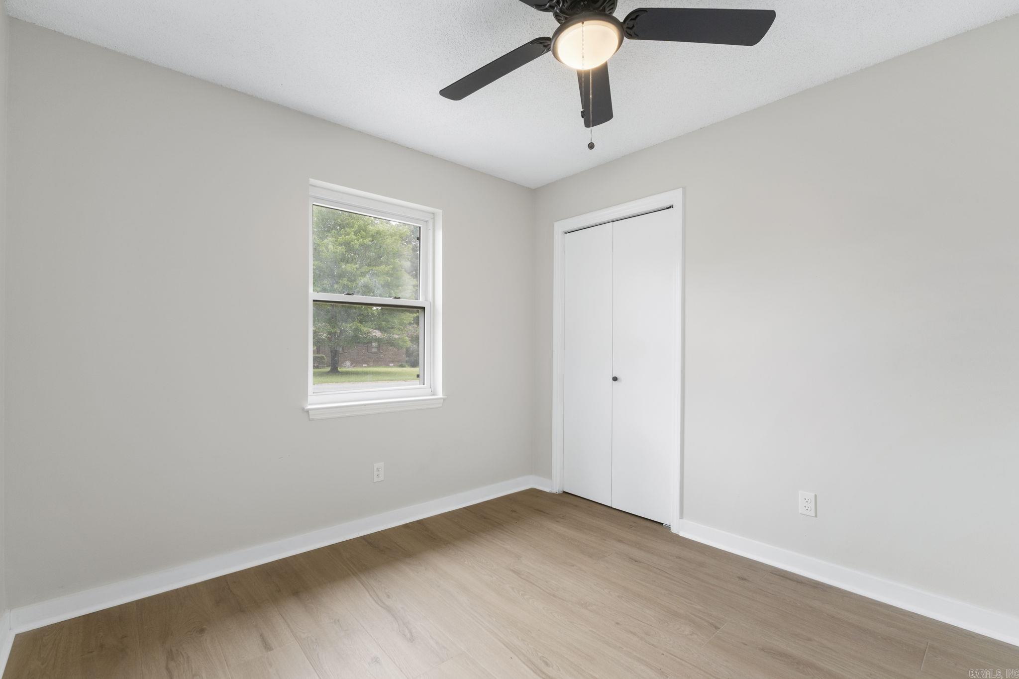 27 Single Oaks Drive Sherwood, AR 72120