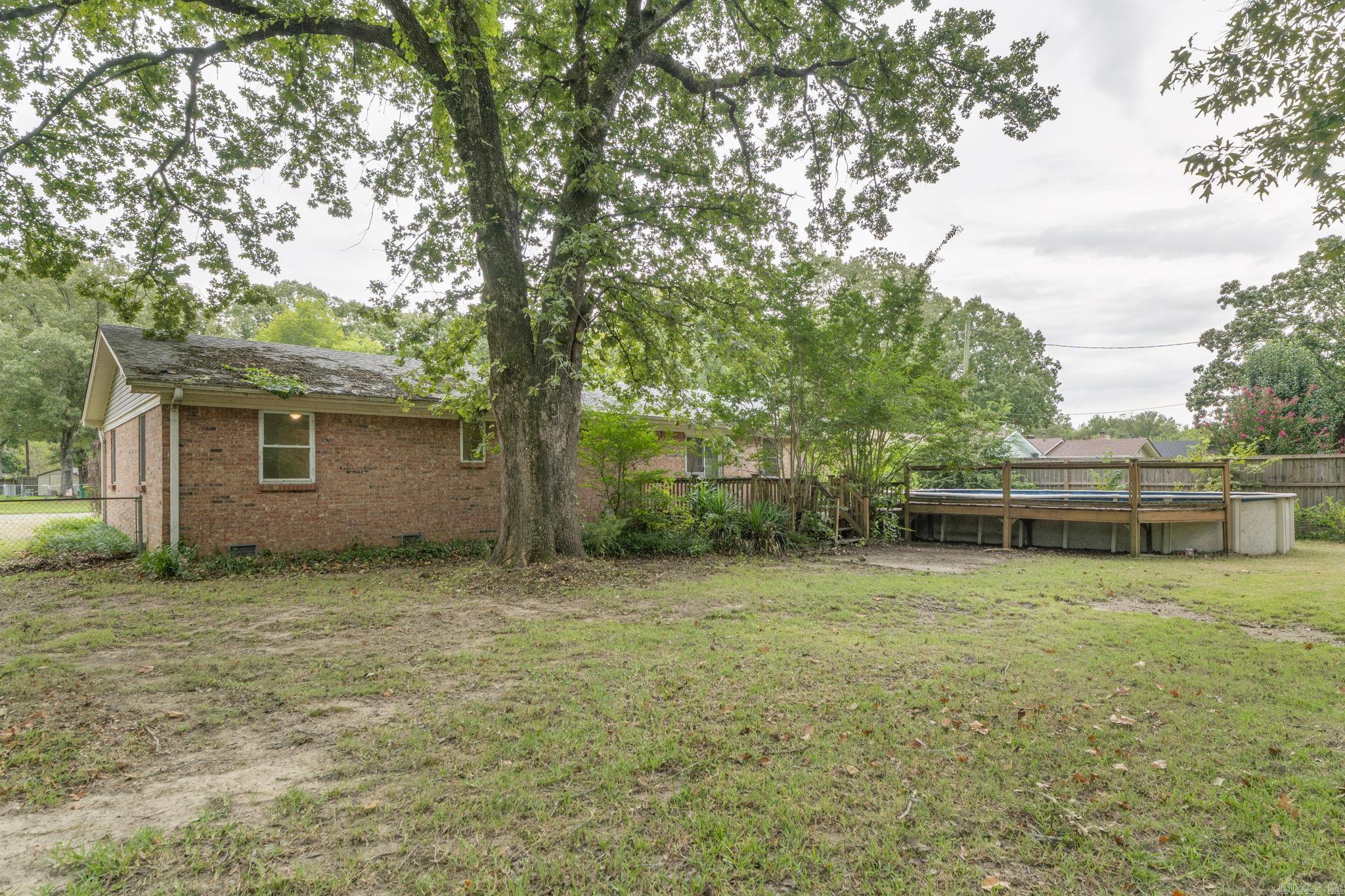27 Single Oaks Drive Sherwood, AR 72120