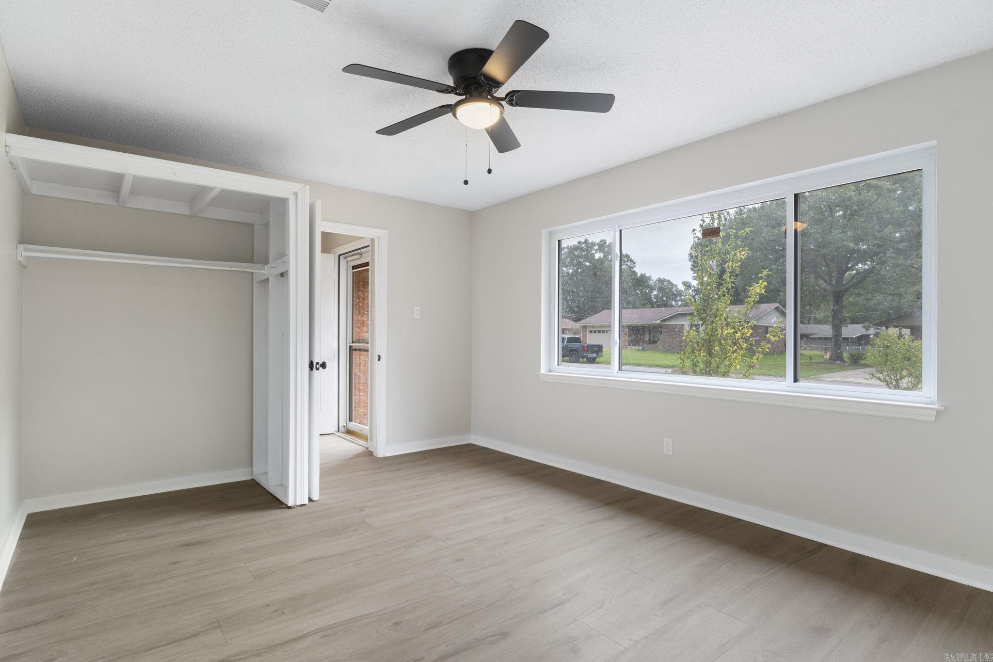 27 Single Oaks Drive Sherwood, AR 72120